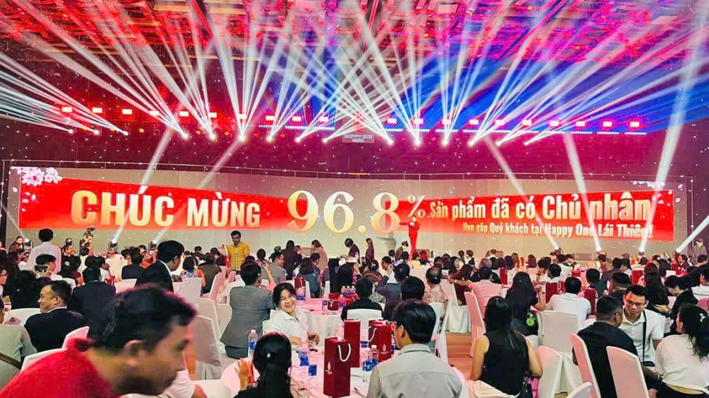 “Nổ” số lượt booking căn hộ để trục lợi Các sàn và nhân viên môi giới bất động sản liên tục khoe thông tin, hình ảnh booking phi thực tế trên các nền tảng mạng xã hội