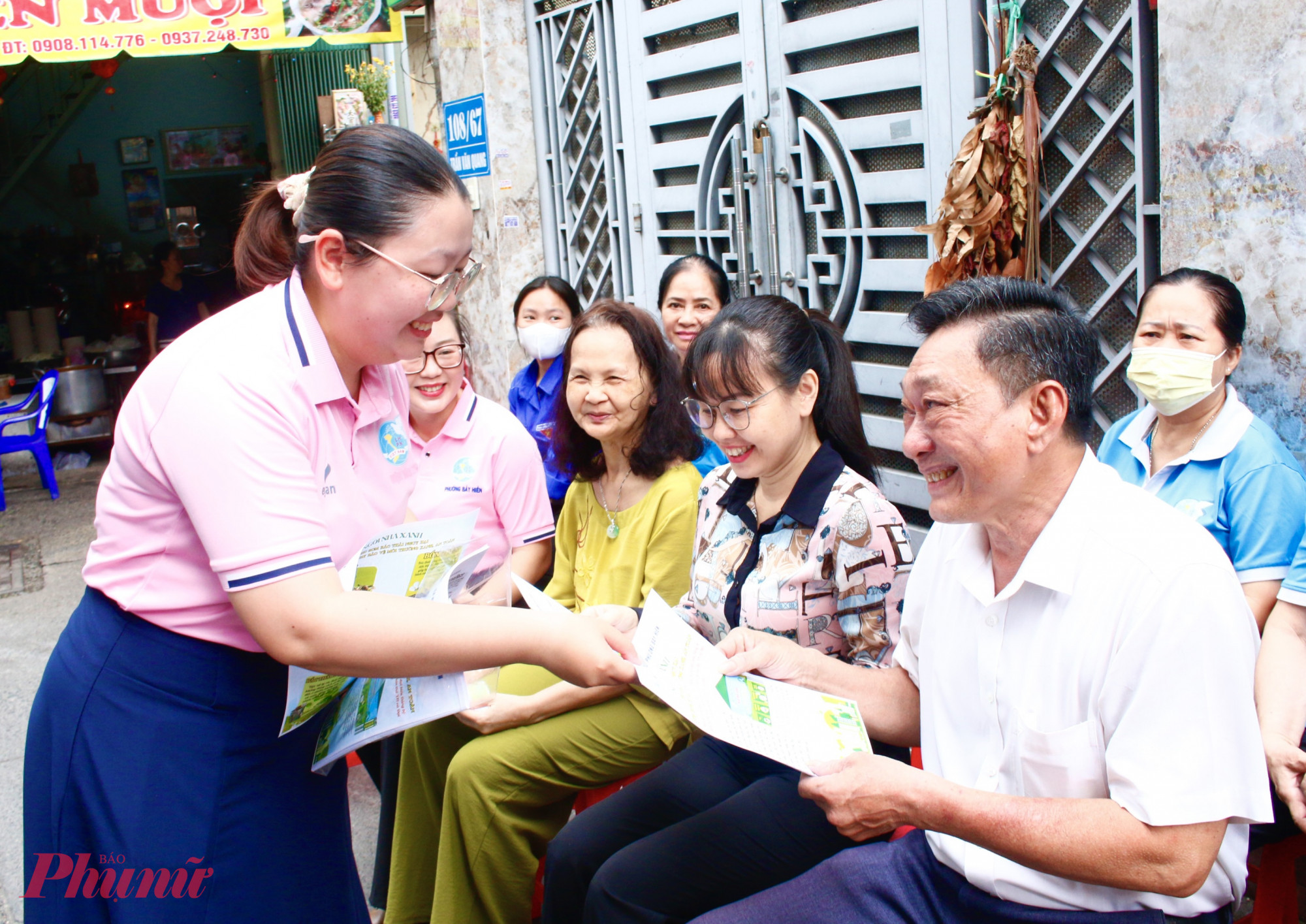 Mô hình “Ngôi nhà xanh” thu gom rác thải nguy hại cùng chung tay bảo vệ môi trường xanh, an toàn do Hội LHPN phường Bảy Hiền thực hiện là một sáng kiến mang tính cộng đồng, hướng đến mục tiêu nâng cao ý thức bảo vệ môi trường thông qua việc thu gom rác thải nguy hại đúng cách. 