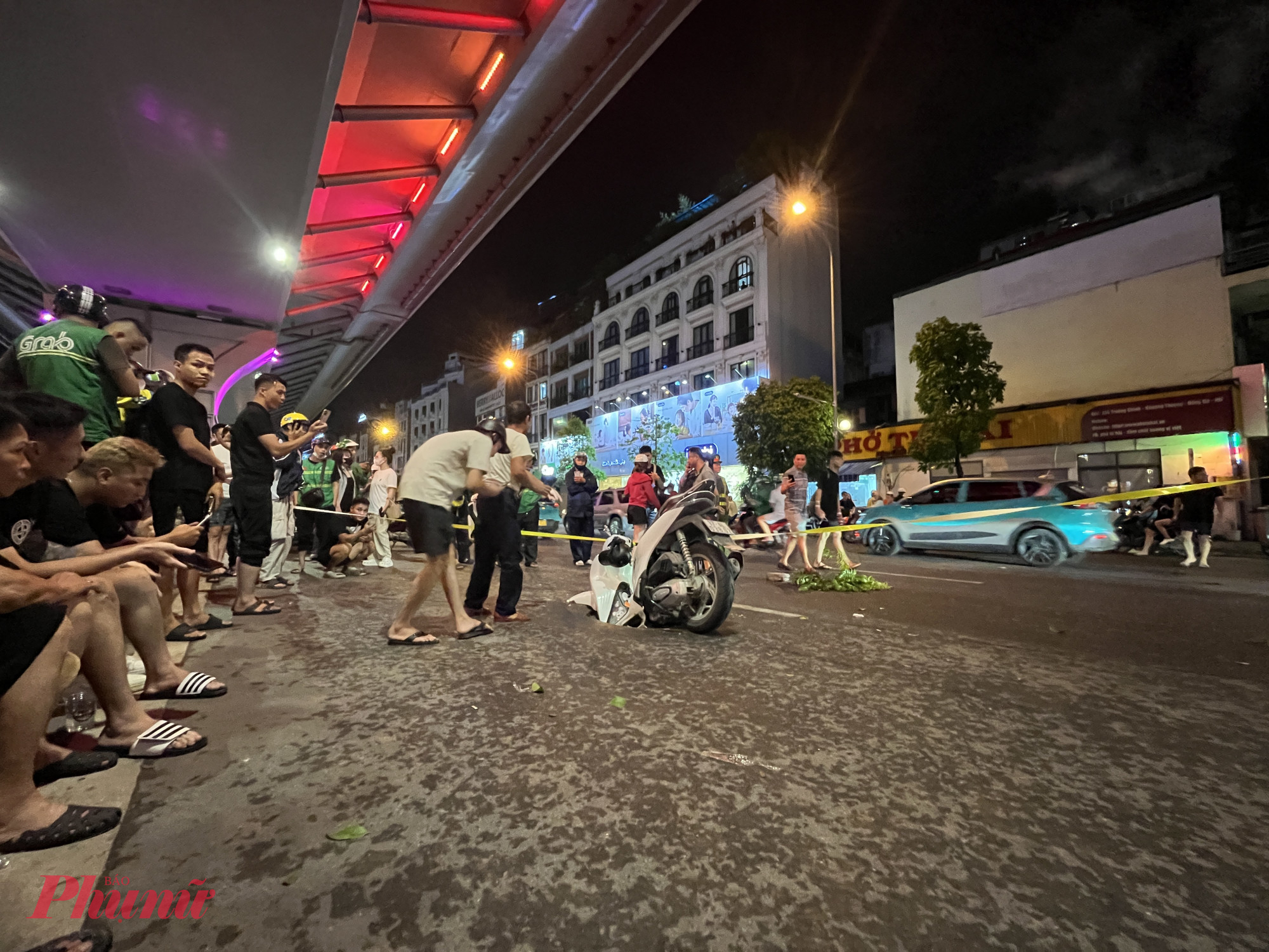 Hố tử thần xuất hiện do rò rỉ đường ống nước.