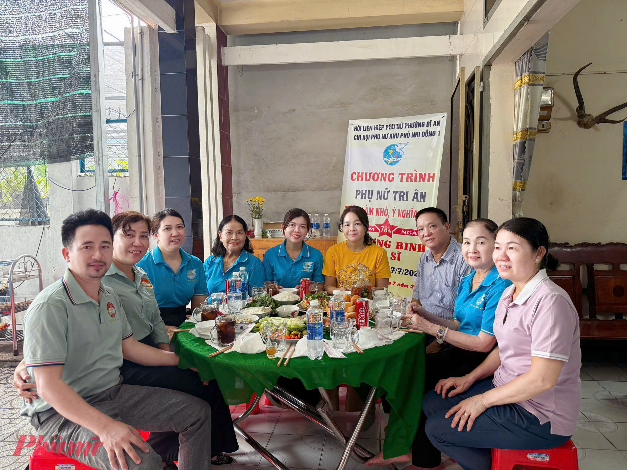Hội nấu bữa cơm tri ân cùng gia đình các liệt sĩ trên địa bàn vào sáng 27/7
