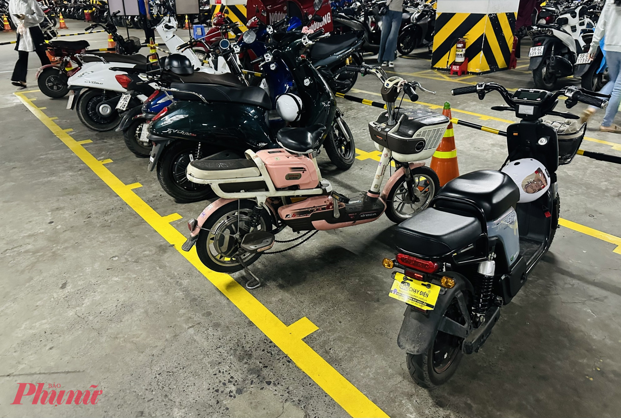 Theo các luật sư hiệnnny