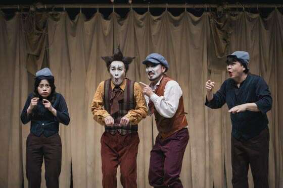 Đoàn kịch quốc gia Hàn Quốc trình diễn vở kịch ″Đêm thứ mười hai″ của Shakespeare với phiên dịch viên ngôn ngữ ký hiệu tại Nhà hát Myeongdong
