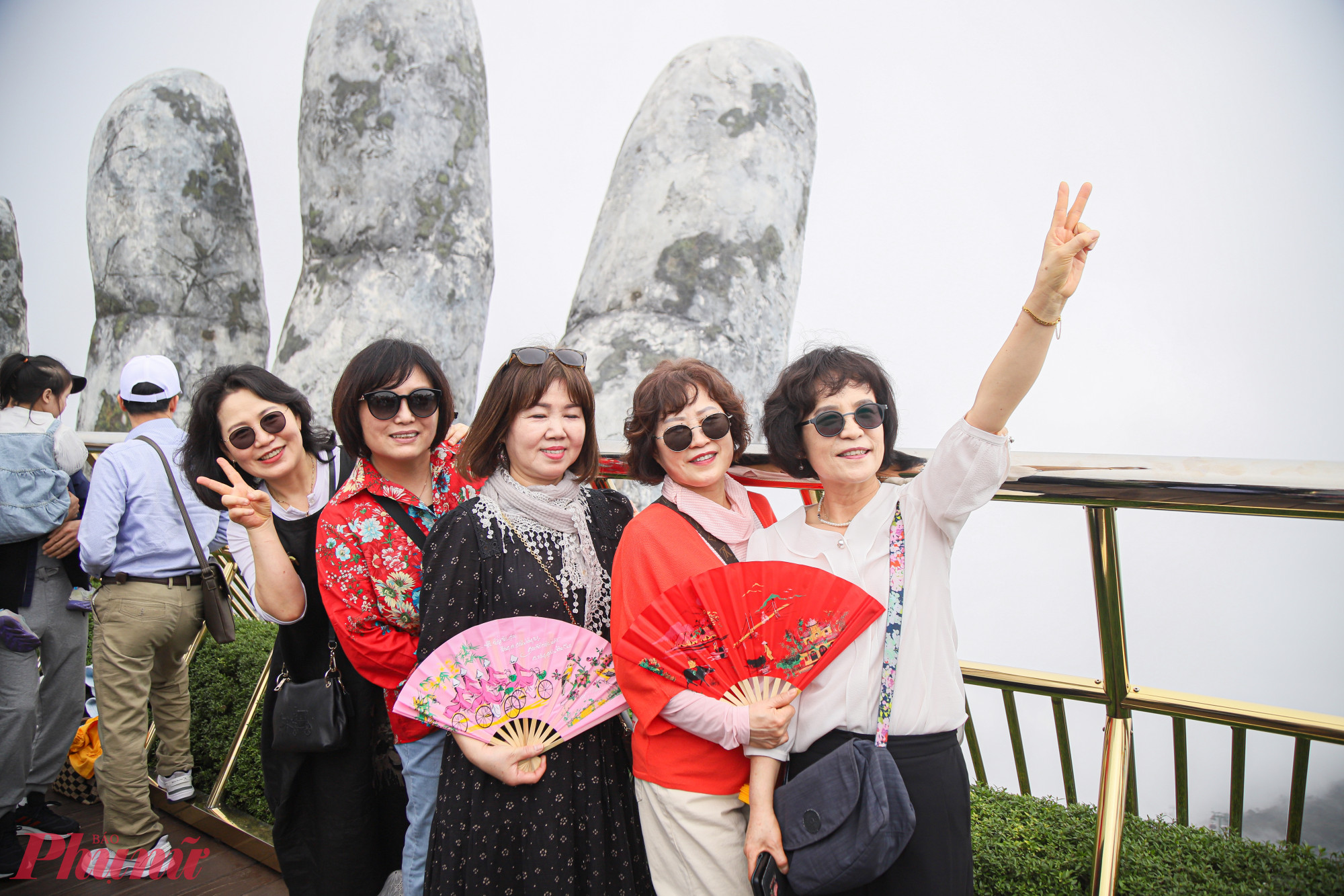 Khách du lịch Hàn Quốc tham quan Đà Nẵng