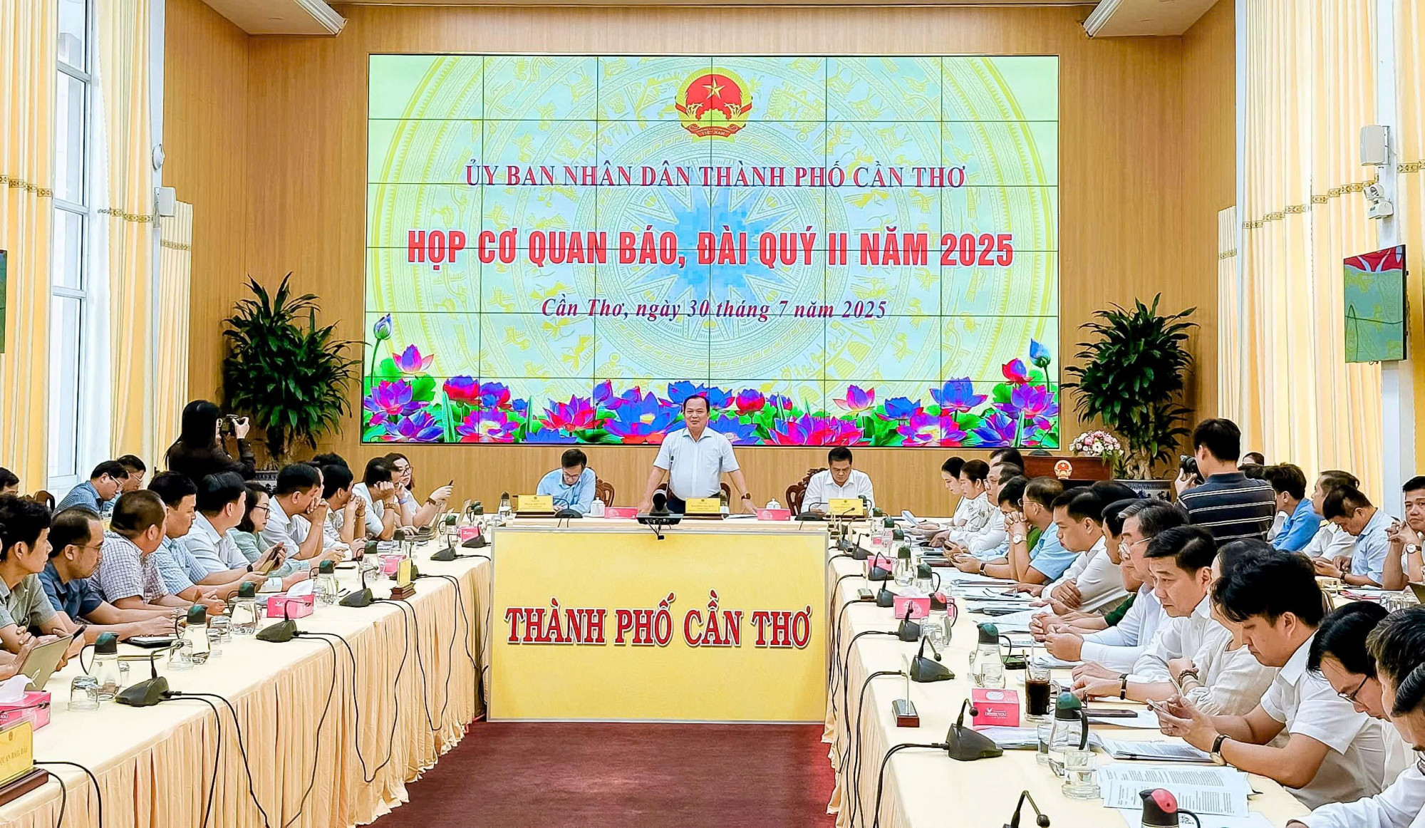 Buổi họp báo quý 2/2025 vào chiều 30/7 ở TP Cần Thơ... Ảnh: CTV