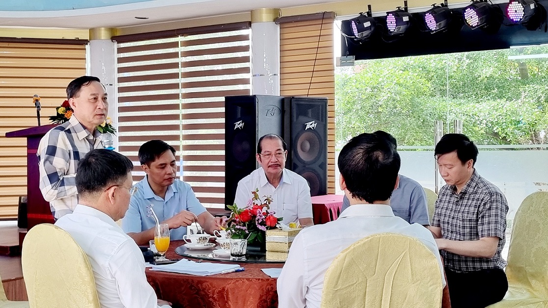 Chương trình Cà phê doanh nhân của tỉnh Quảng Ninh, nhằm Đối thoại chính sách, tháo gỡ vướng mắc cho doanh nghiệp. Ảnh: Thanh Tân