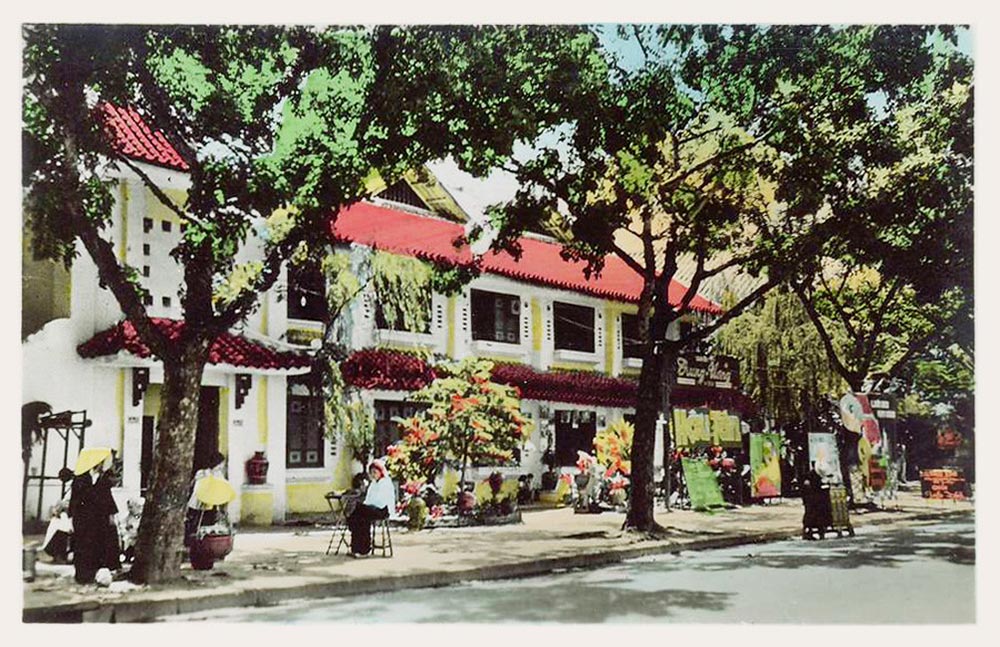 Phường Bến Thành - TPHCM: Nơi lưu giữ ký ức trăm năm - Bài 2: Không gian vàng son của sân khấu cải lương Rạp hát Aristo xưa. Ảnh Tư Liệu