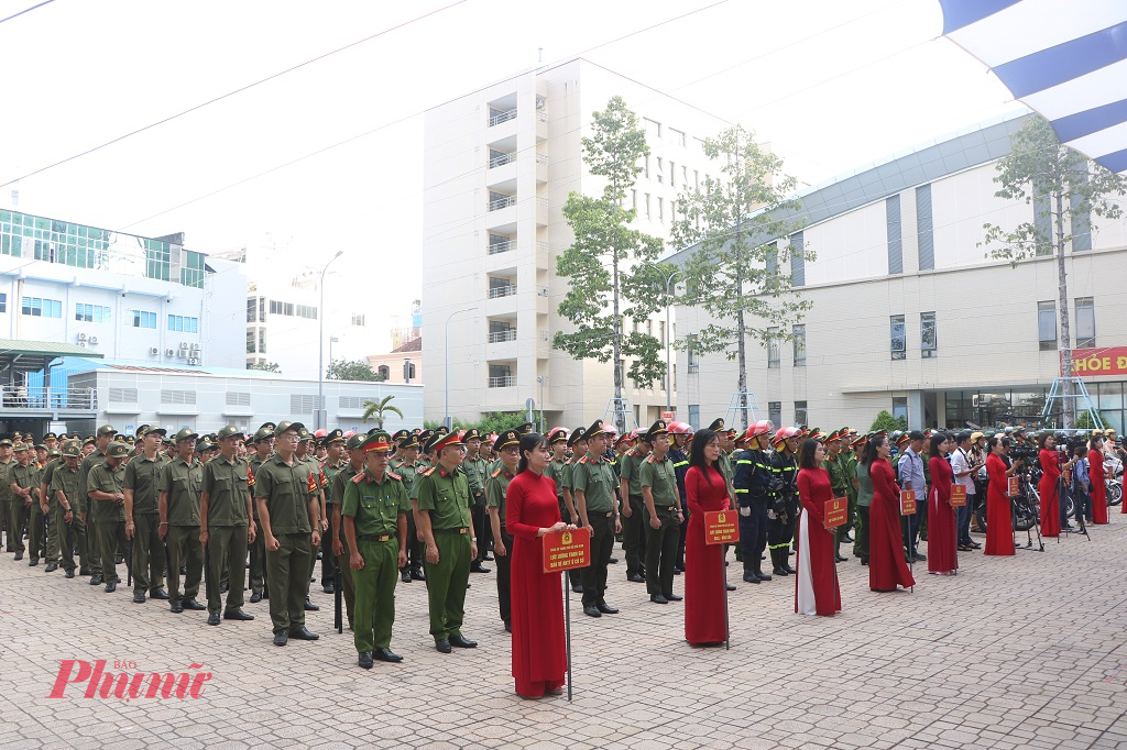 Nhiều lực lượng tham dự như PCCC, an ninh, lực lượng cảnh sát hình sự, ma túy, kinh tế, CSGT...