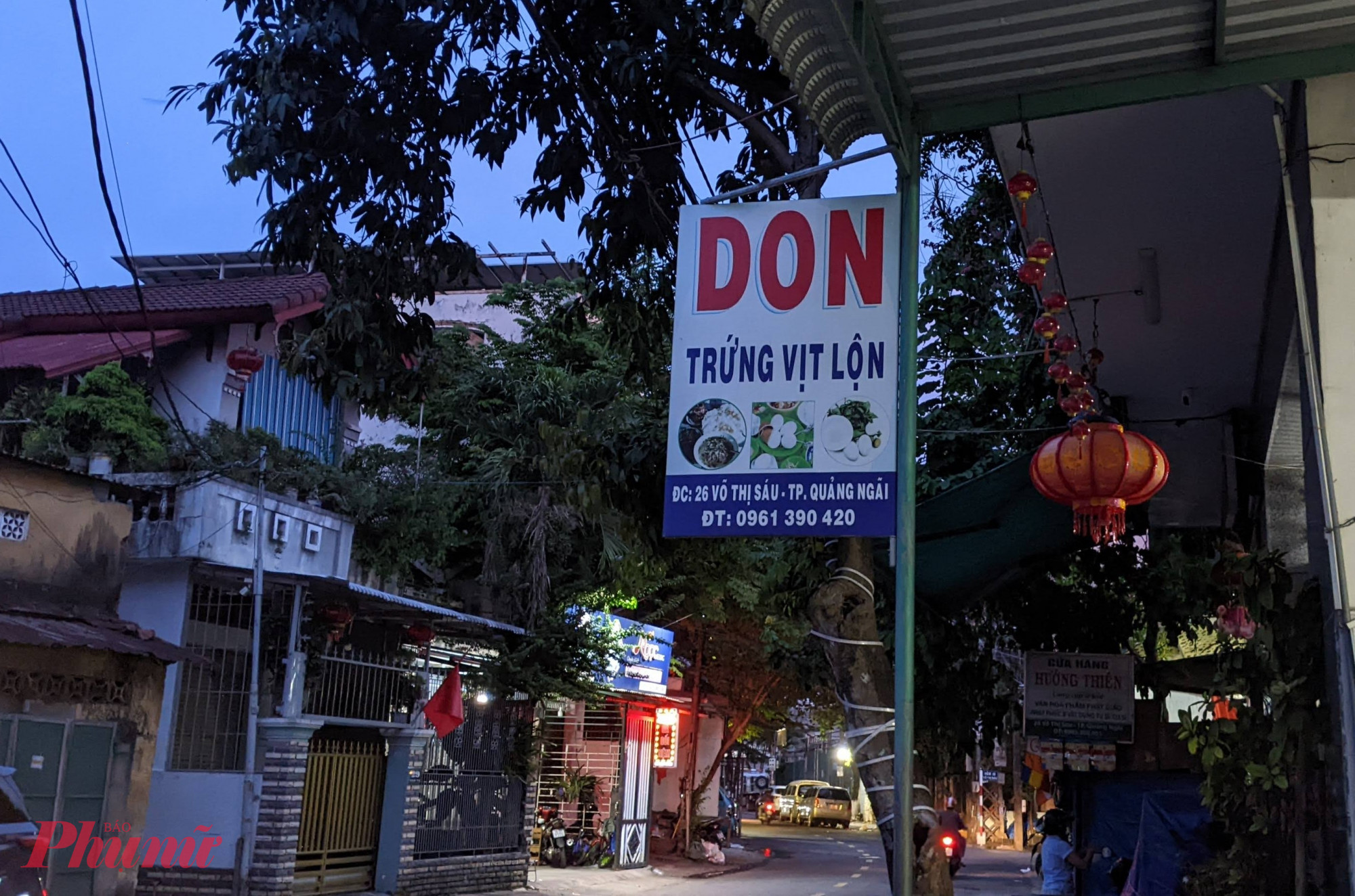 Ngay trong lòng phố Quảng Ngãi, thi thoảng lại có thể gặp một quán DON