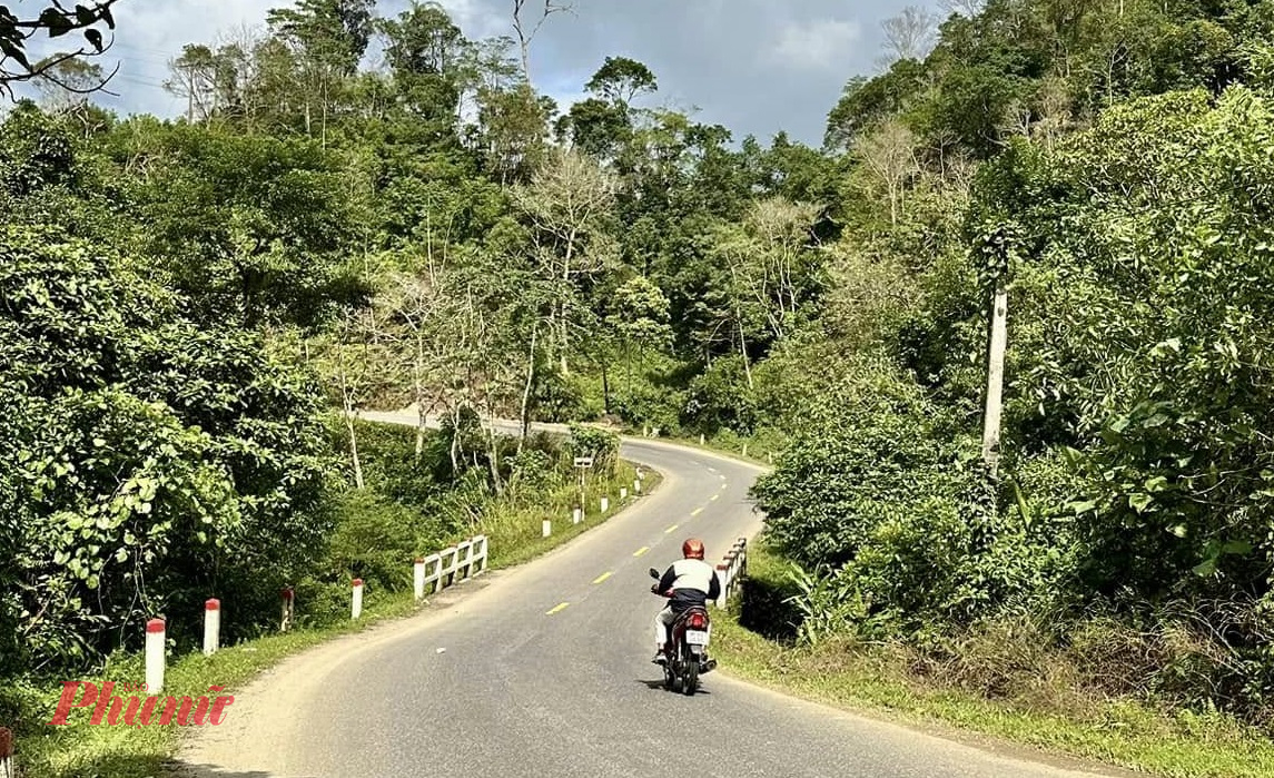 Hiện còn 57,5 km trên QL24, phần lớn đoạn đường đi qua đèo Viôlăk chưa được nâng cấp