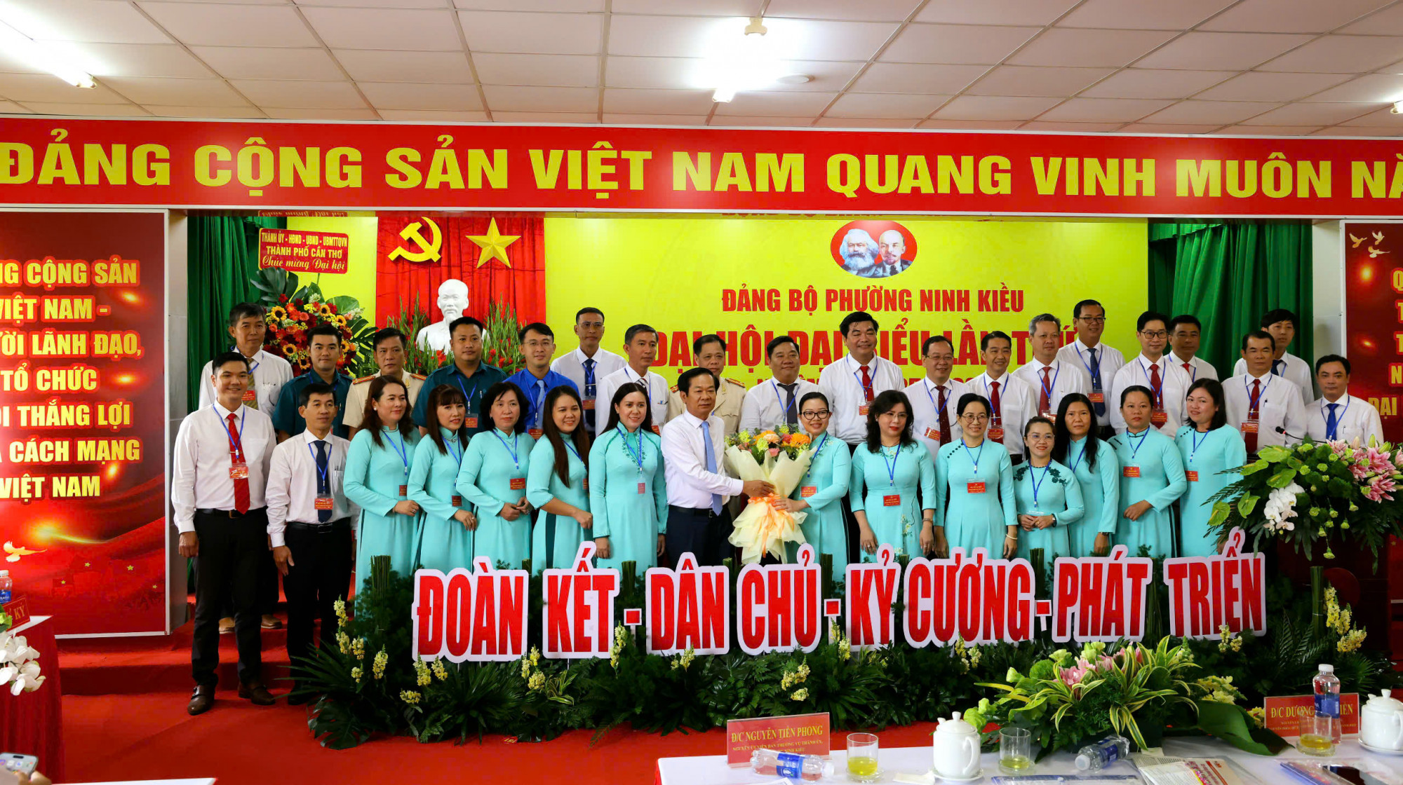 chỉ định 33 nhân sự tham gia Ban chấp hành Đảng bộ phường Ninh Kiều khóa mới, trong đó có 11 Ủy viên Ban Thường vụ.