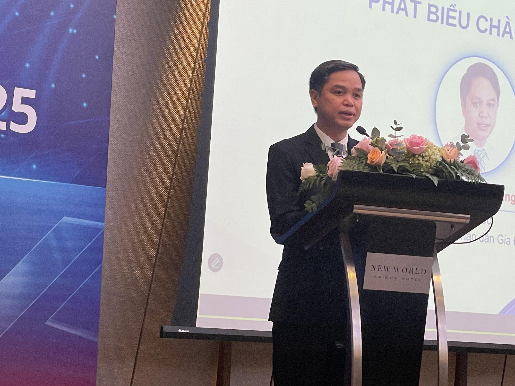 Tiến sĩ - bác sĩ Nguyễn Hoàng Hải - Giám đốc Bệnh viện Nhân Dân Gia Định phát biểu khai mạc hội nghị (ảnh: Thanh Huyền)