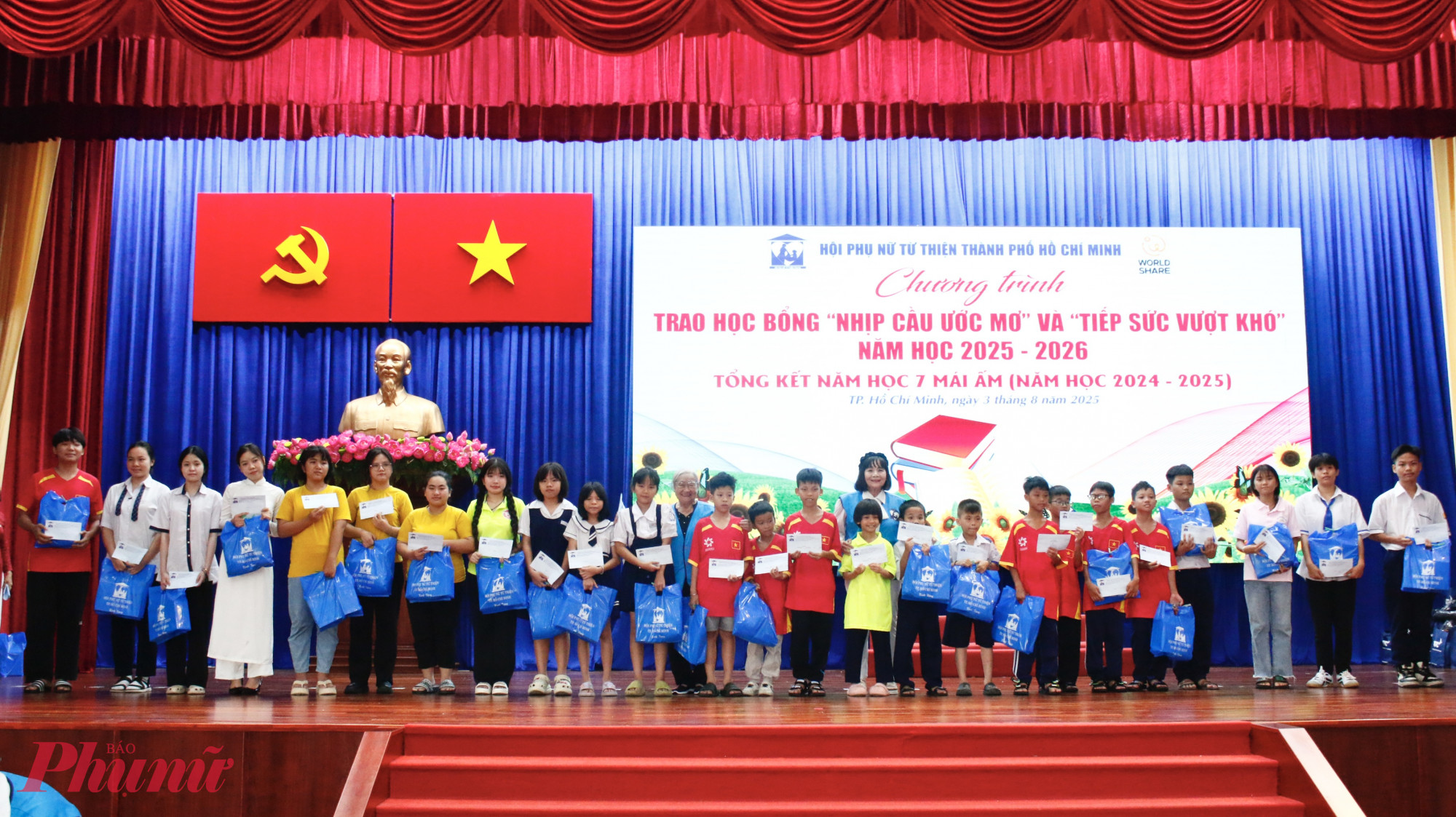 Học bổng