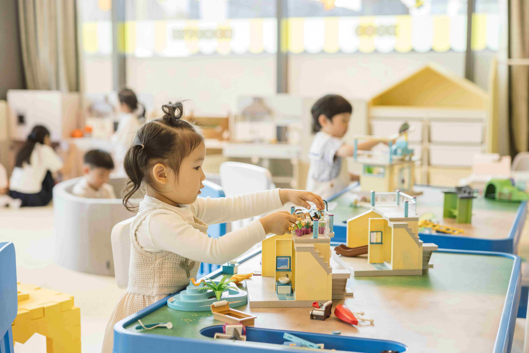 Trẻ em chơi đùa tại khu vui chơi trẻ em của khách sạn DoubleTree by Hilton Seoul Pangy - Ảnh: [DOUBLETREE BY HILTON SEOUL PANGYO