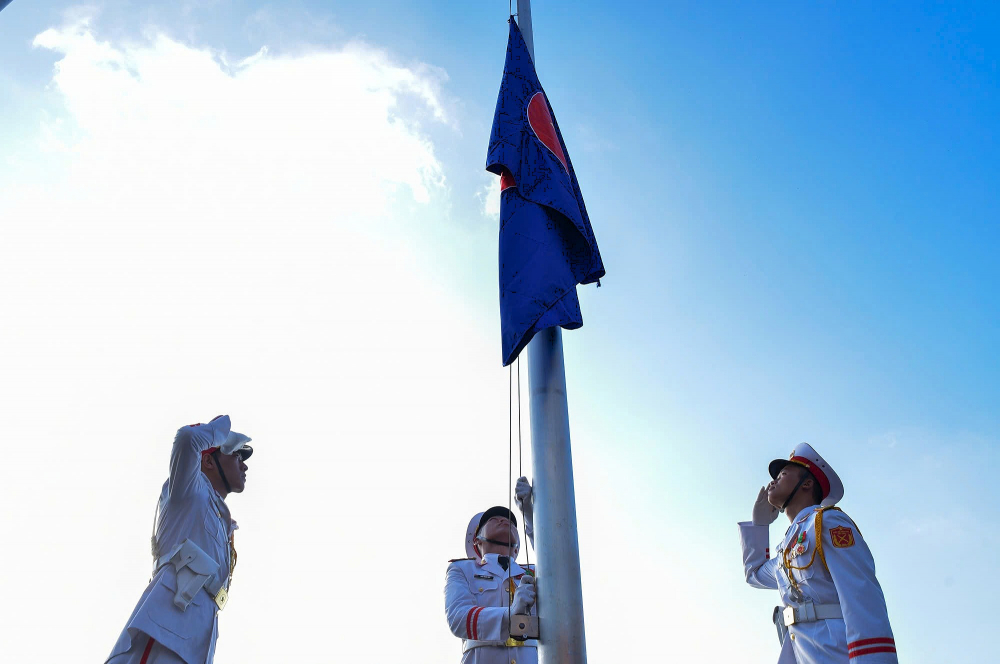 Hình ảnh lễ thượng cờ ASEAN 