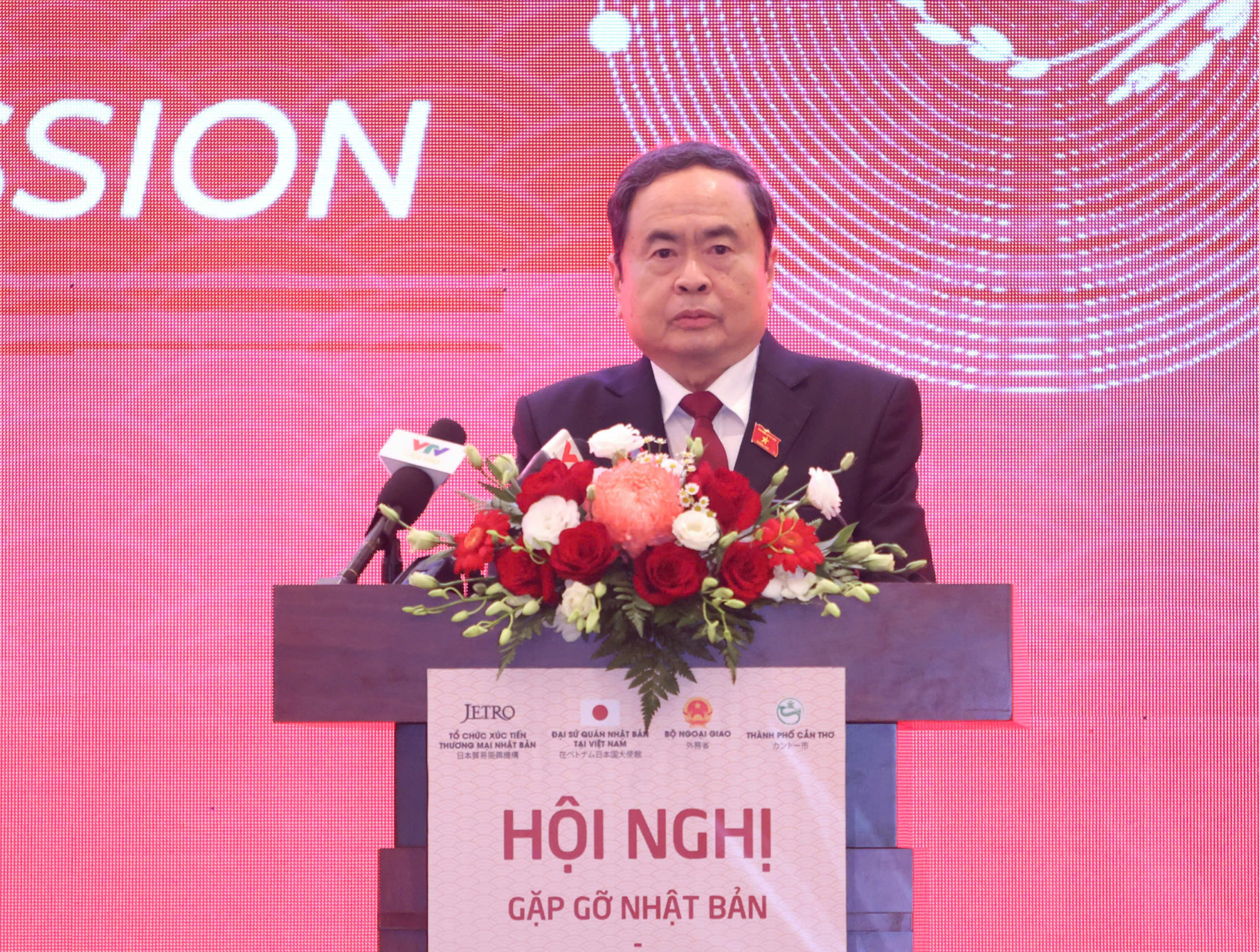 ông Trần Thanh Mẫn - Chủ tịch Quốc hội Trần Thanh Mẫn cảm ơn Đại sứ