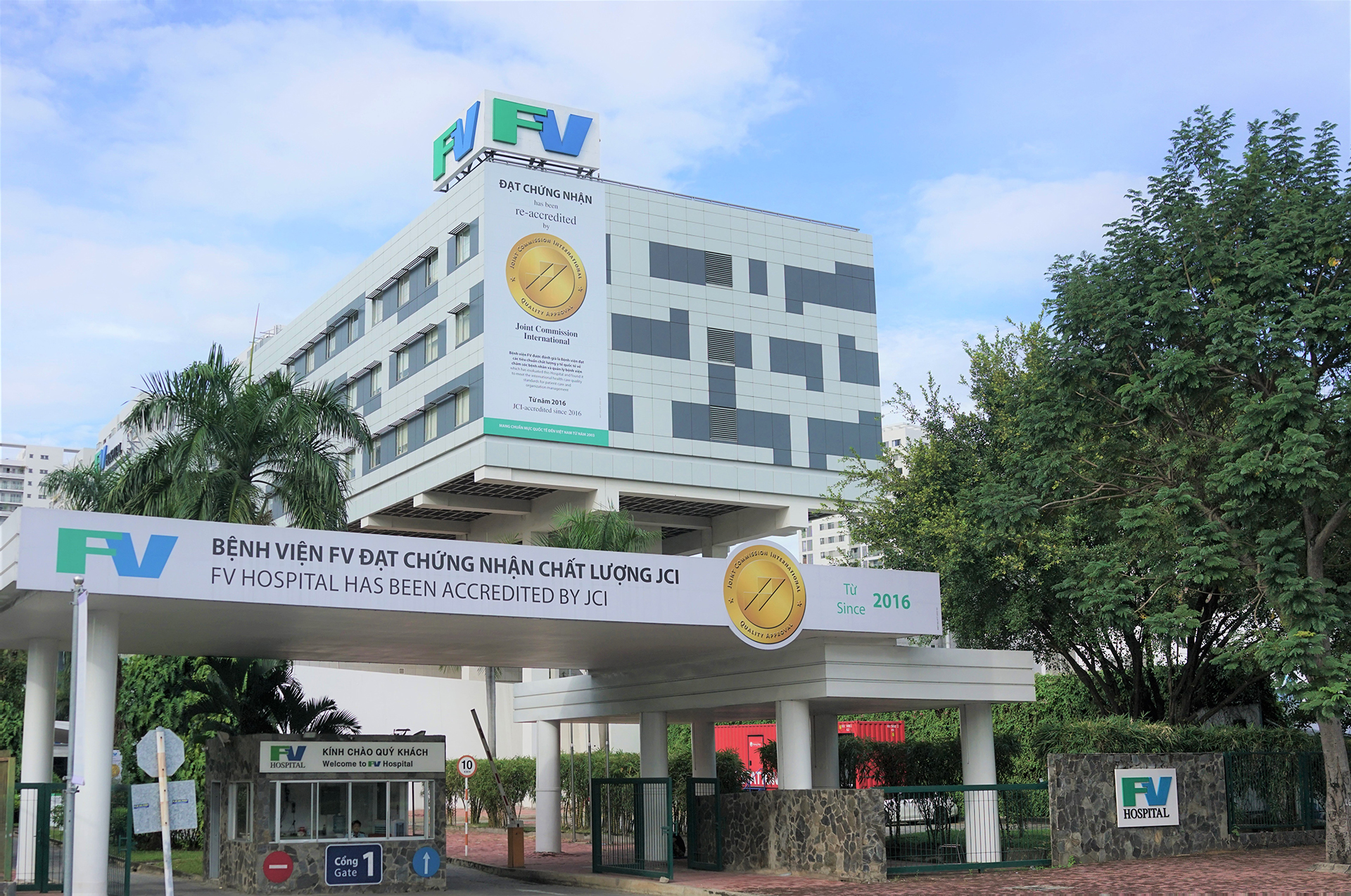 Nhà đầu tư nước ngoài đua nhau đổ tiền vào, y tế Việt Nam trước thời cơ lịch sử bứt phá Bệnh viện FV là sự lựa chọn của nhiều bệnh nhân quốc tế đến từ các quốc gia lân cận (Ảnh: FV Hospital)