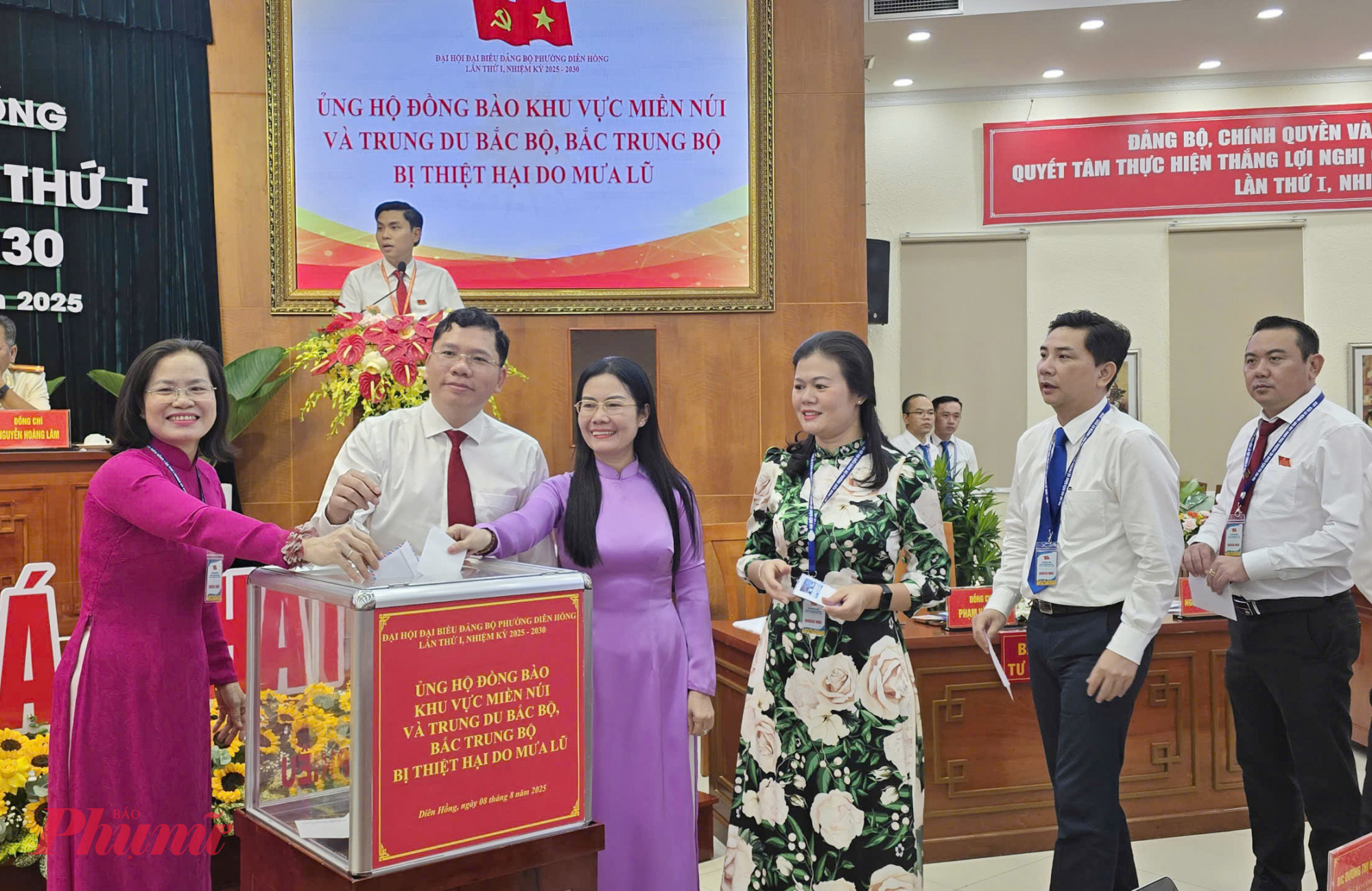 Tại Đại hội, các đại biểu đã tham gia đóng góp 