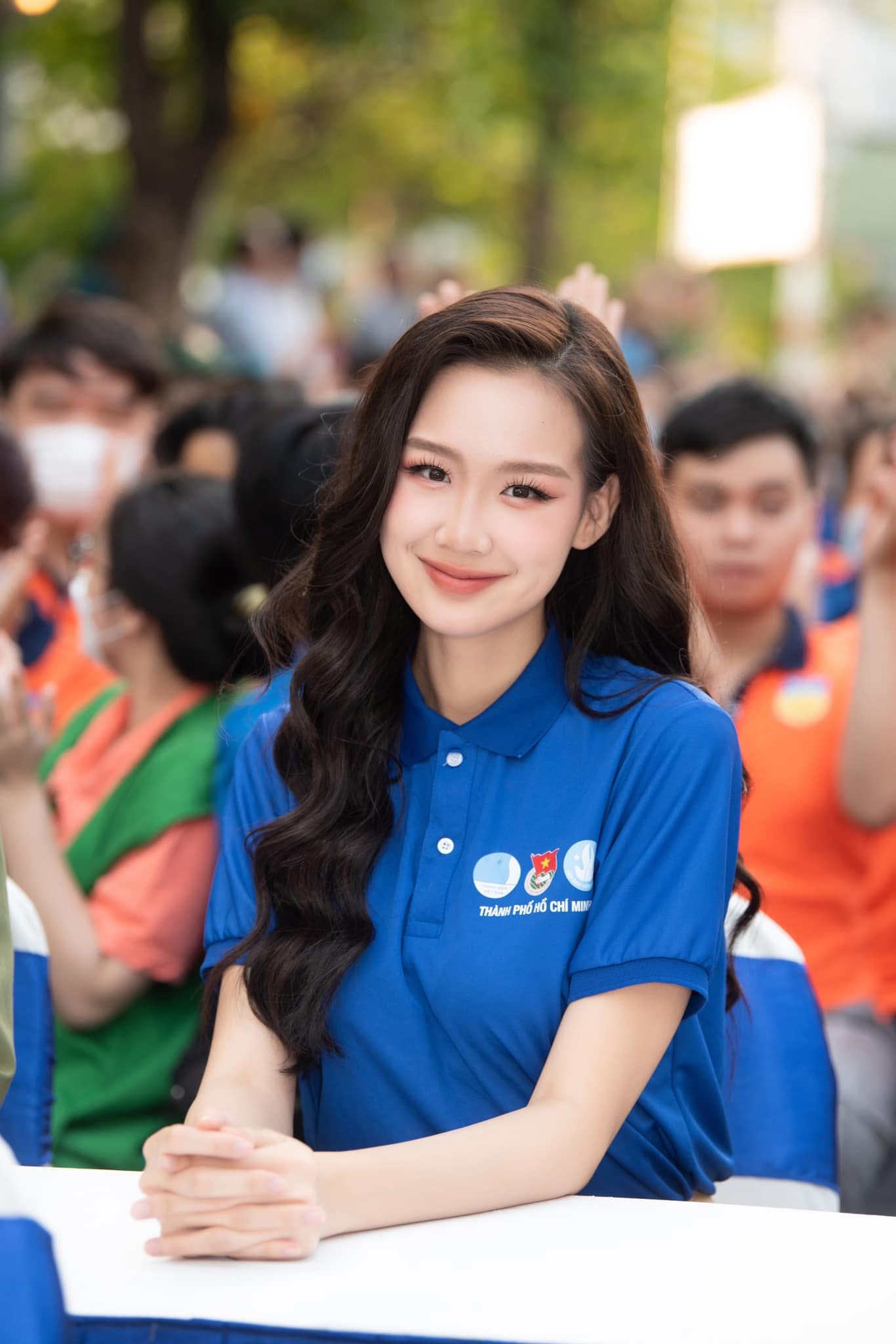 Hoa hậu Bảo Ngọc tốt nghiệp đại học loại giỏi - Ảnh: HCMIU