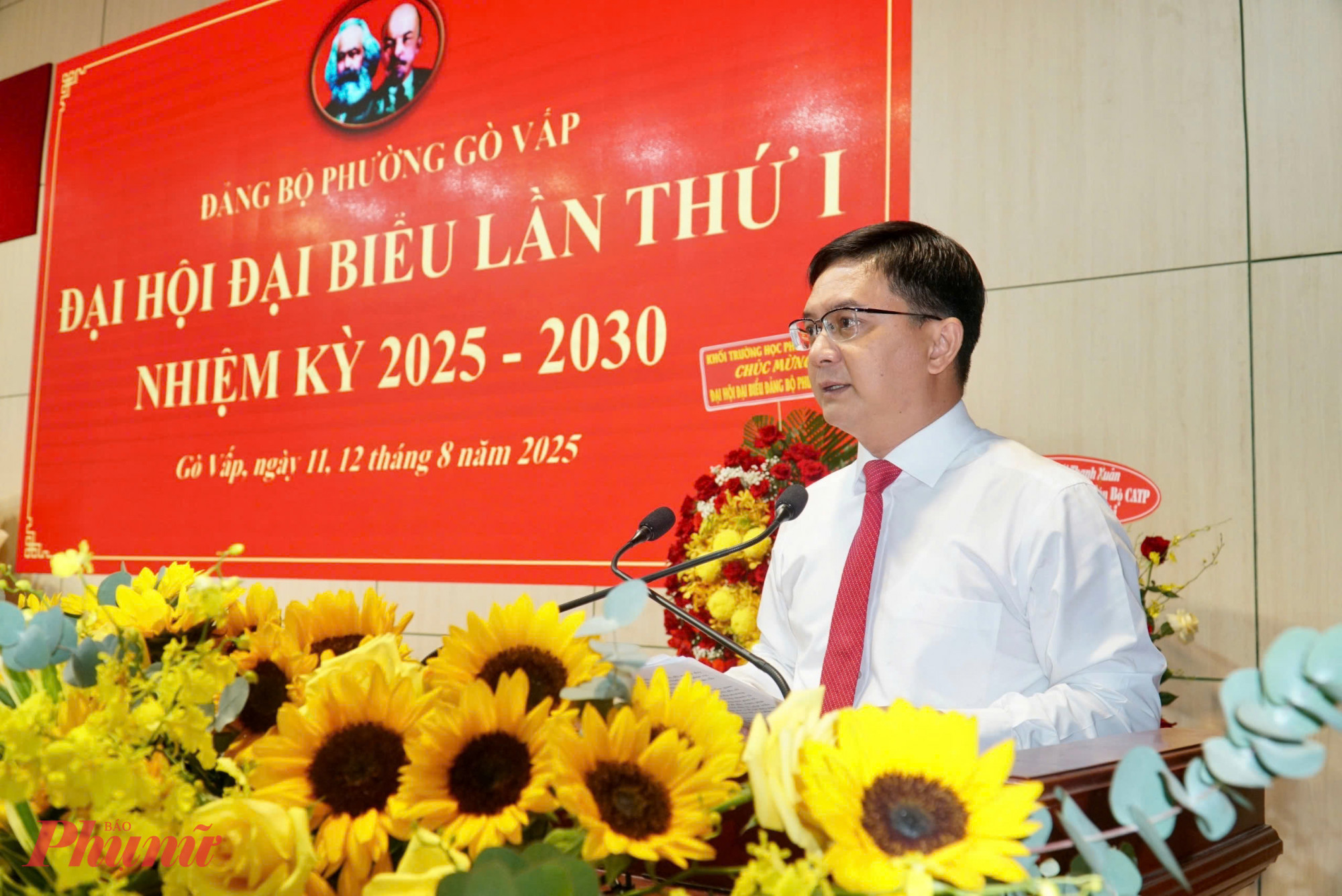Phó Chủ tịch UBND TPHCM Nguyễn Mạnh Cường đề nghị Đảng bộ phường Gò Vấp nâng chất đội ngũ cán bộ, hoàn thành các mục tiêu nhiệm kỳ mới - Ảnh: Thanh Tâm