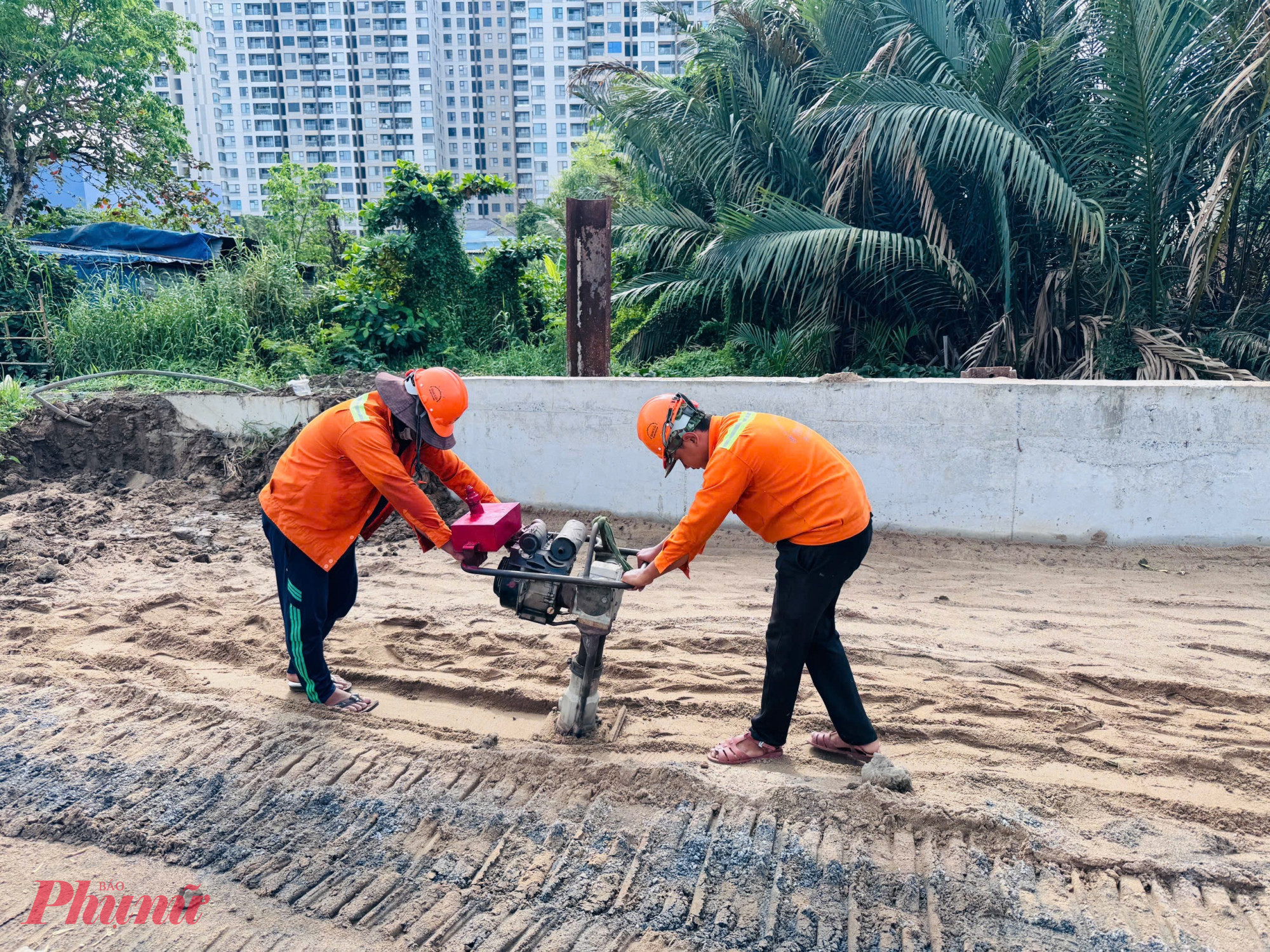 TPHCM đẩy mạnh thi công Vành đai 3 và kênh Tham Lương, nhiều đoạn dự kiến thông xe trong năm nay, hướng tới hoàn thành toàn tuyến đúng kế hoạch - Ảnh: Thanh Tâm