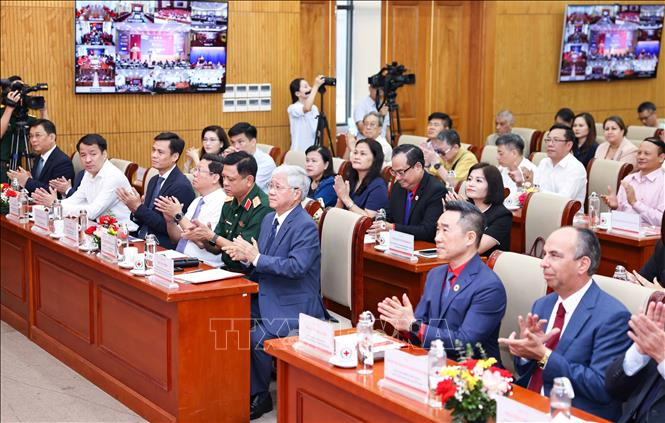Đại biểu dự lễ phát động. Ảnh: Thanh Tùng/TTXVN