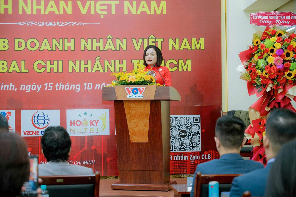 Bà Nguyễn Thị Ngân phát biểu tại lễ ra mắt câu lạc bộ Asean Global tại TPHCM - Ảnh: nhân vật cung cấp