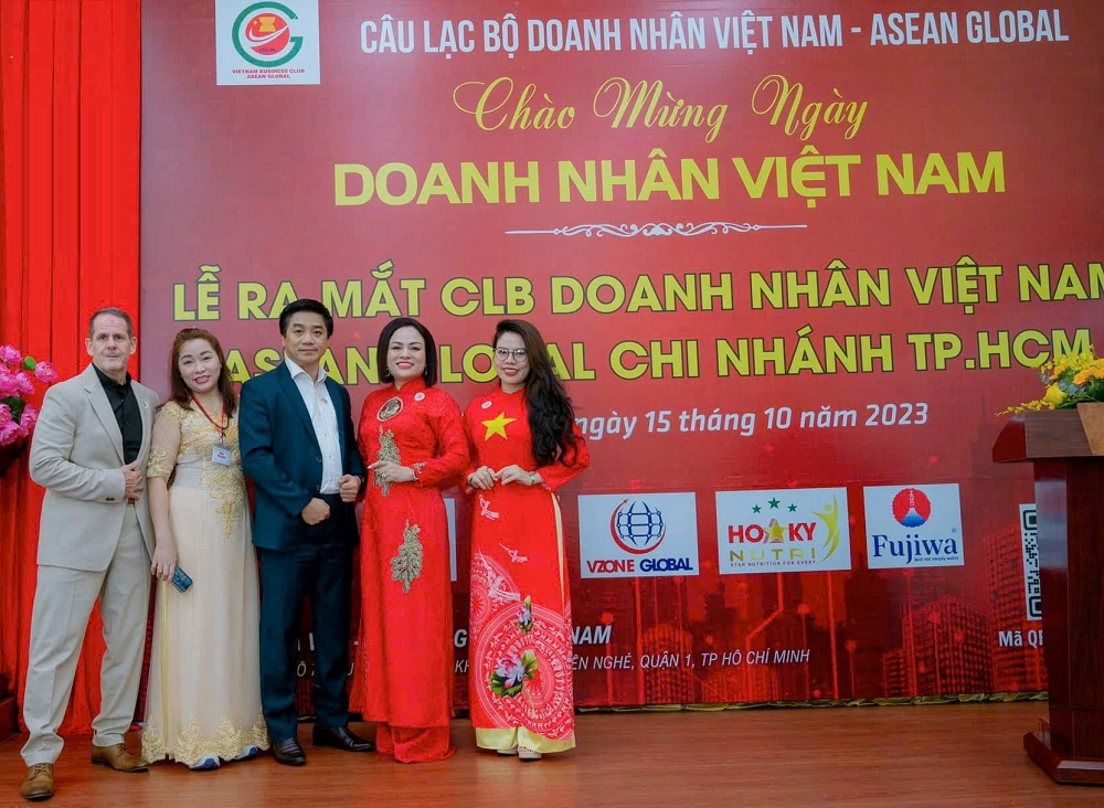 Câu lạc bộ kết nối với nhiều doanh nhân trong nước và quốc tế - Ảnh: nhân vật cung cấp