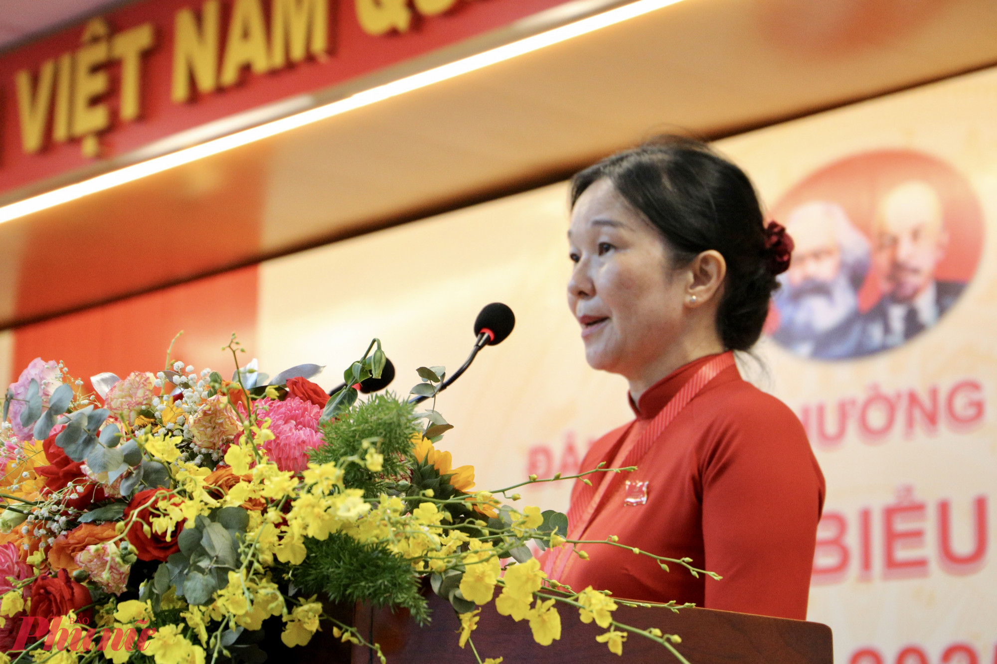 Bí thư Đảng ủy phường Phan Thị Ngọc Diệu phát biểu tại hội nghị - Ảnh: Thanh Tâm