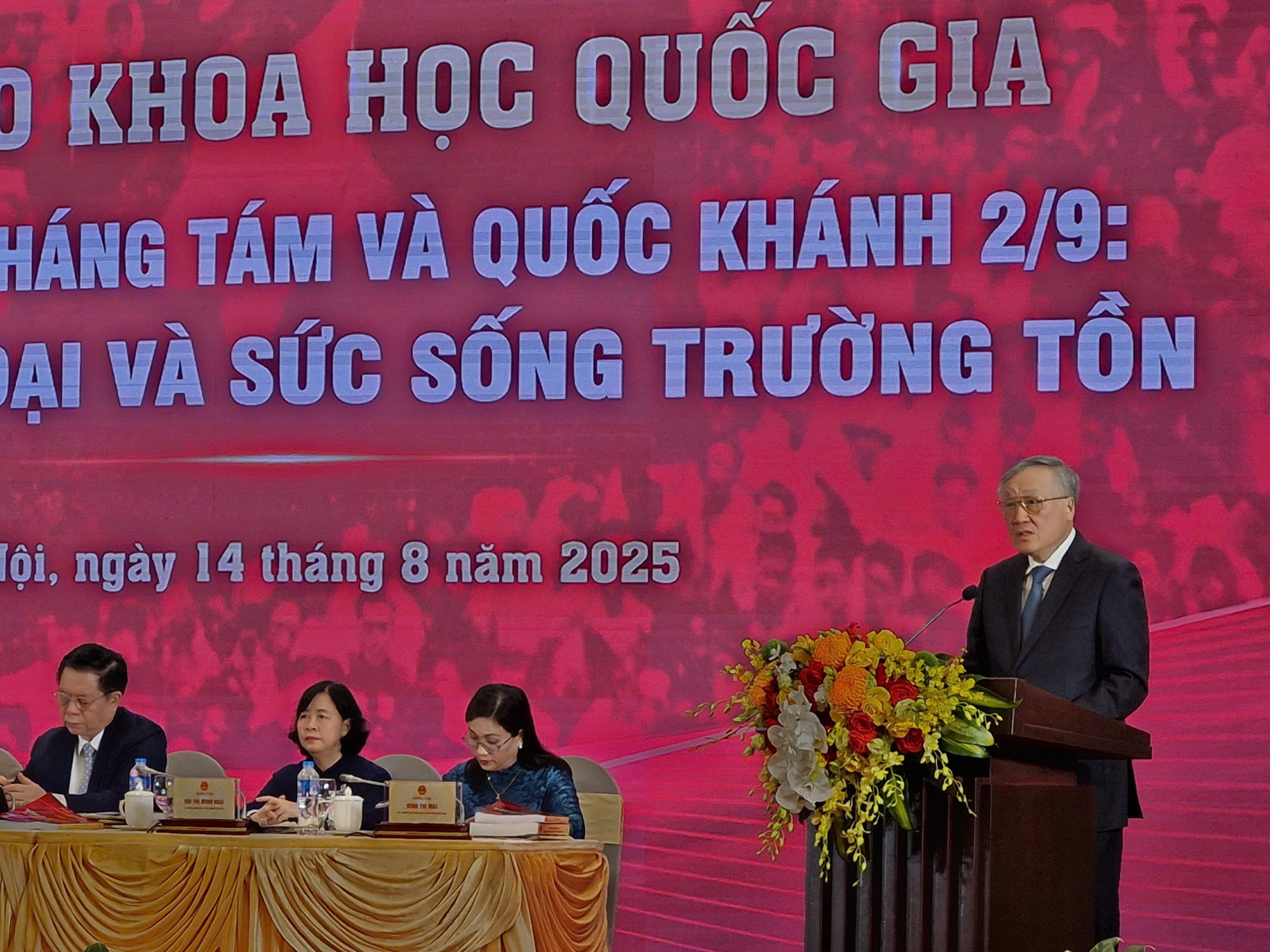 Phó Thủ tướng thường trực Nguyễn Hòa Bình - ảnh: Minh Quang