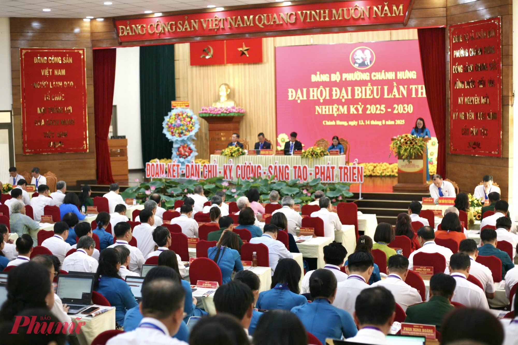 Toàn cảnh Đại hội Đảng bộ phường Chánh Hưng - Ảnh: Thanh Tâm