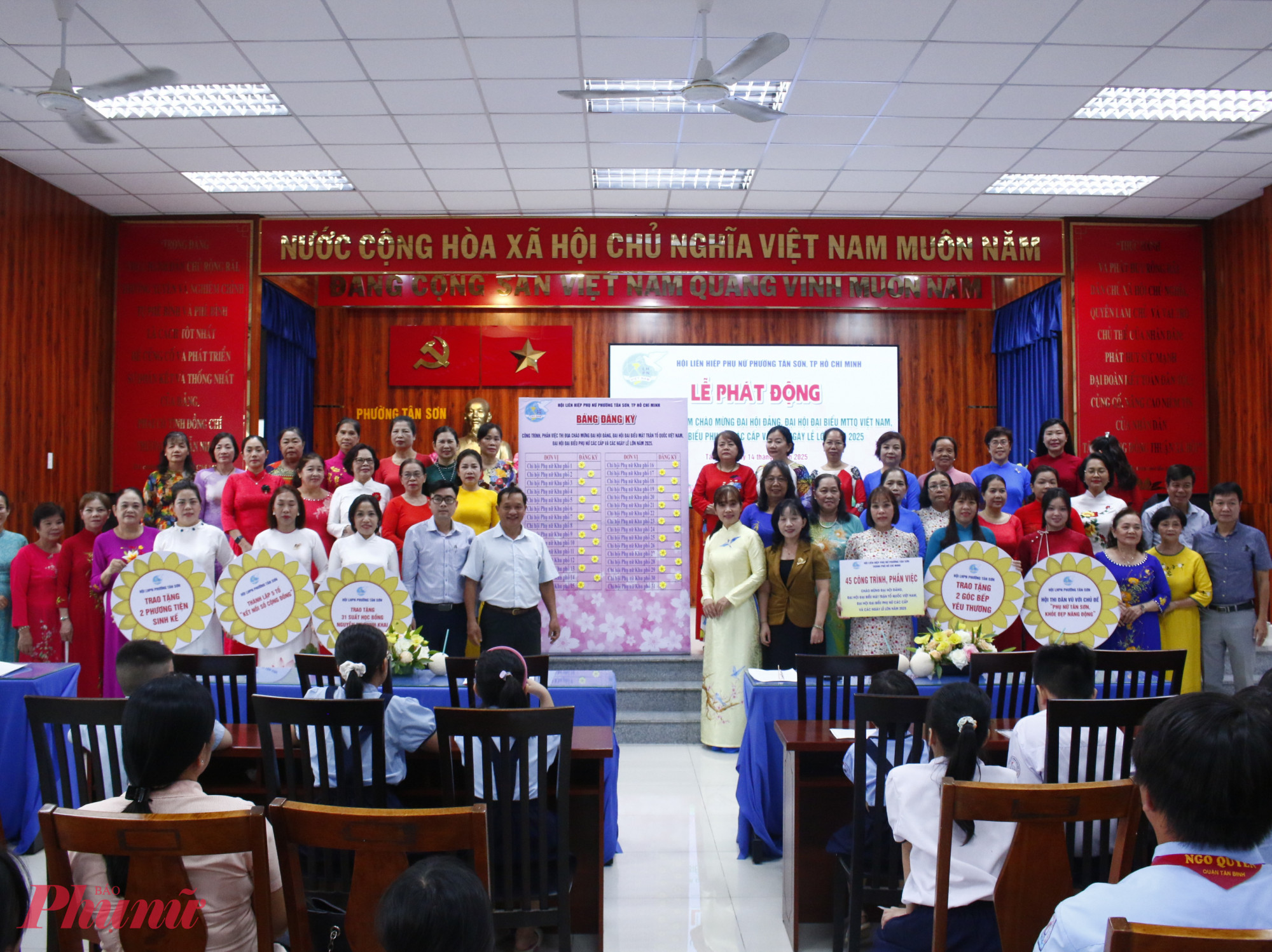  45 công trình, phần việc được Hội LHPN phường và 31 Chi hội Phụ nữ khu phố đăng ký thực hiện