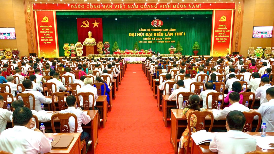 Quanh cảng đại hội đảng bộ phường Cao Lãnh... Ảnh: CTV