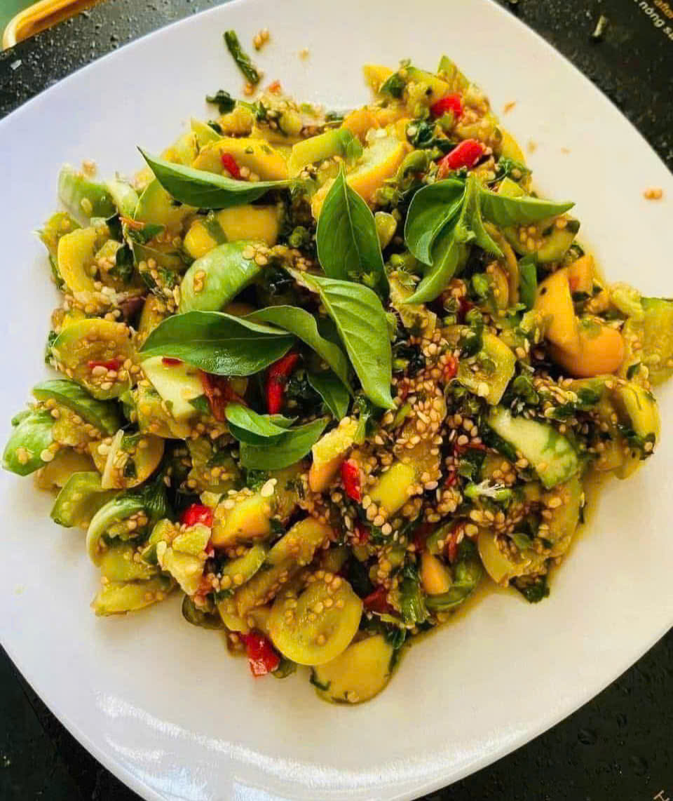 Cà đắng giã tay