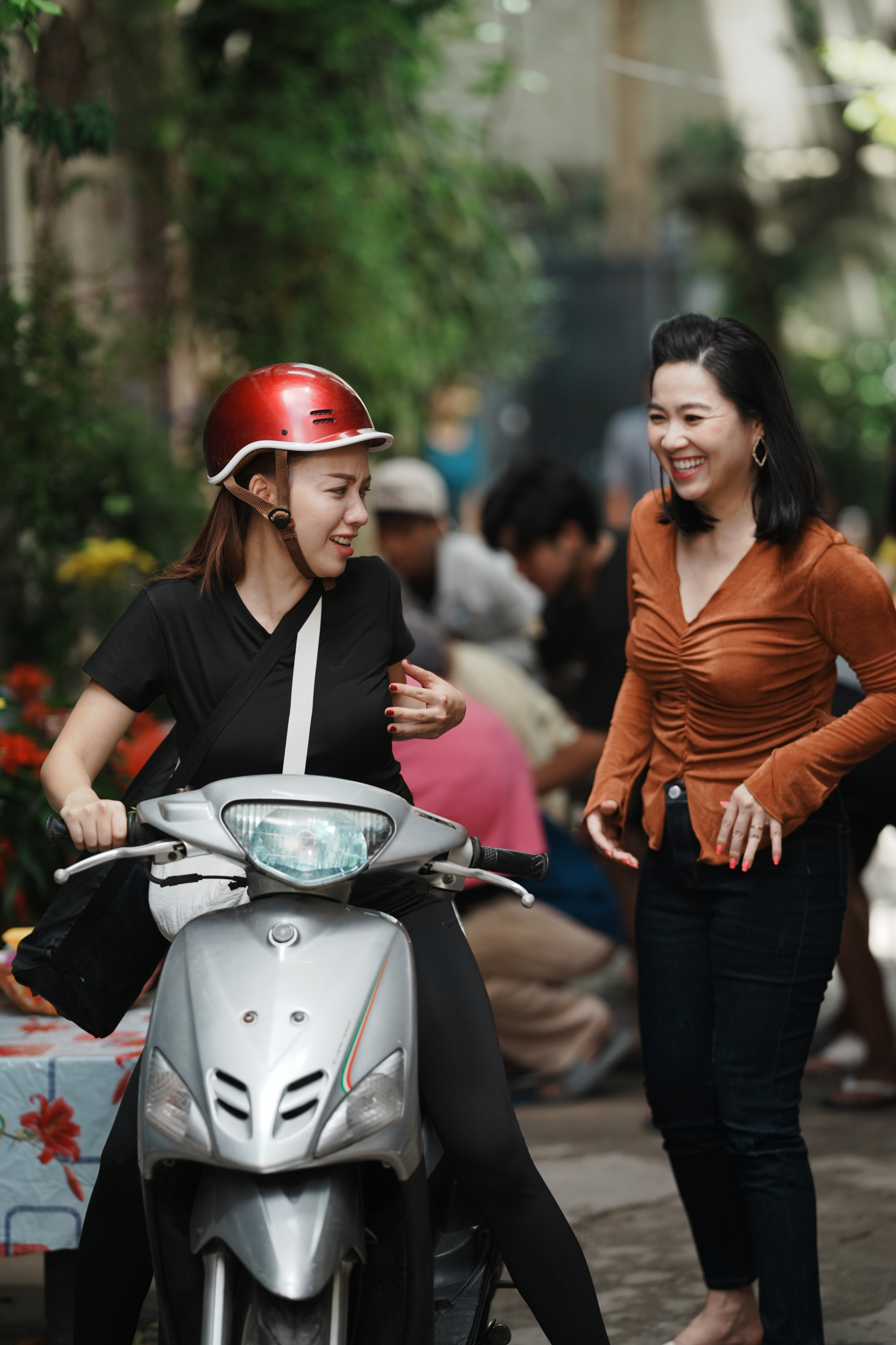 Bộ phim còn có sự góp mặt của Băng Di. 