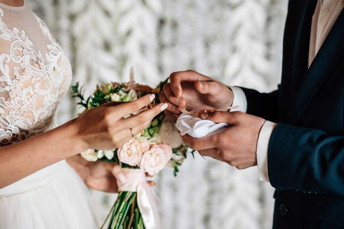 Hôn nhân không còn là điểm khởi đầu của tuổi trưởng thành, mà trở thành “bước tiếp theo” sau khi đã có sự nghiệp vững vàng.
