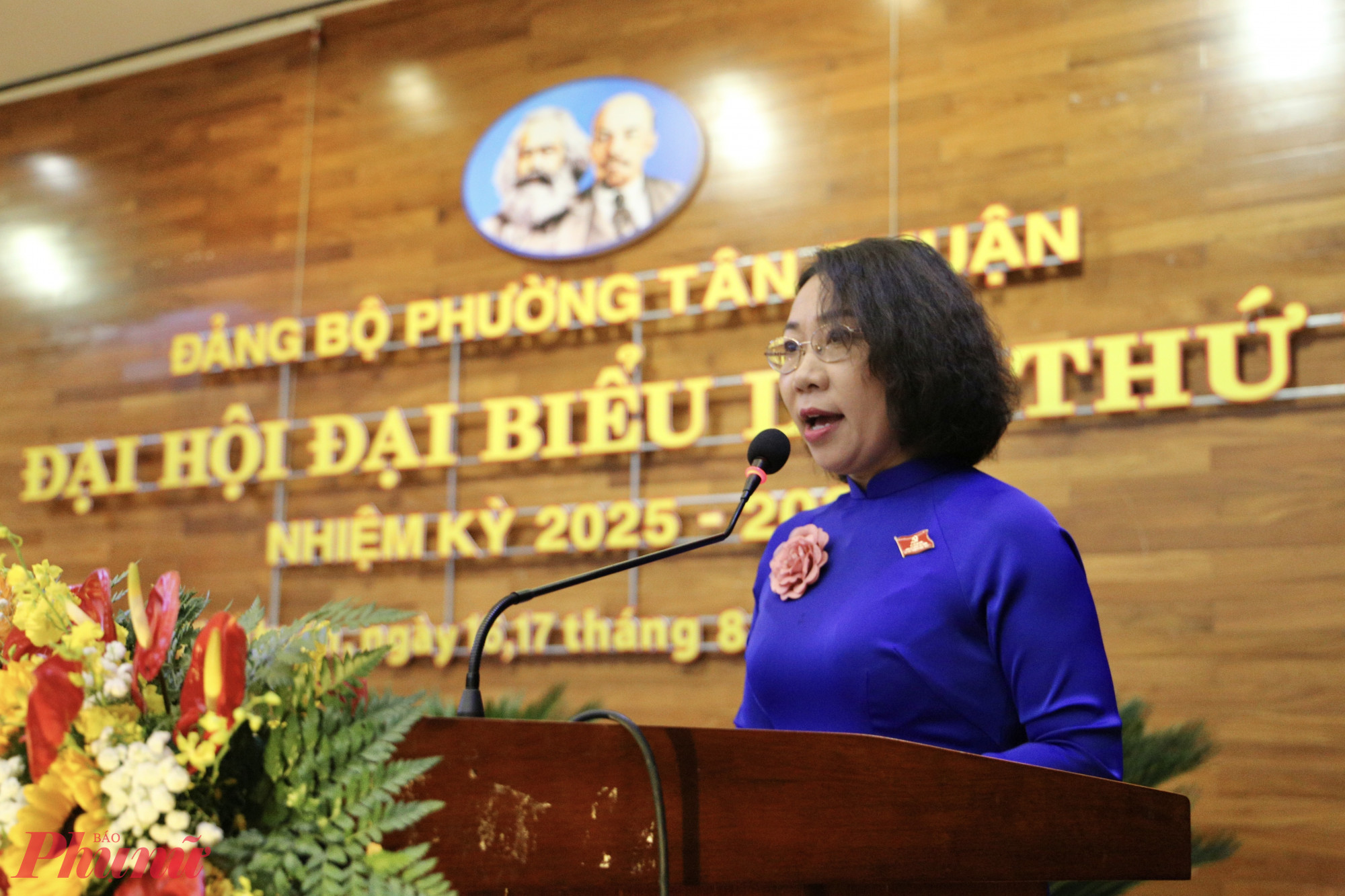 Bà Hàng Thị Thu Nga - Bí thư Đảng ủy phường Tân Thuận phát biểu tại Đại hội - Ảnh: Thanh Tâm