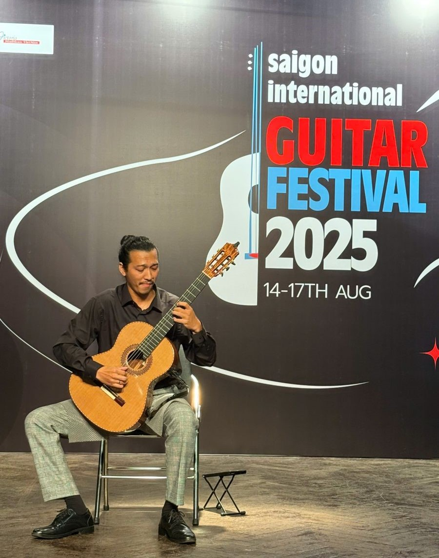 Bế mạc Liên hoan Guitar Quốc tế Sài Gòn 2025 Ricky Oktariza Hermansyah