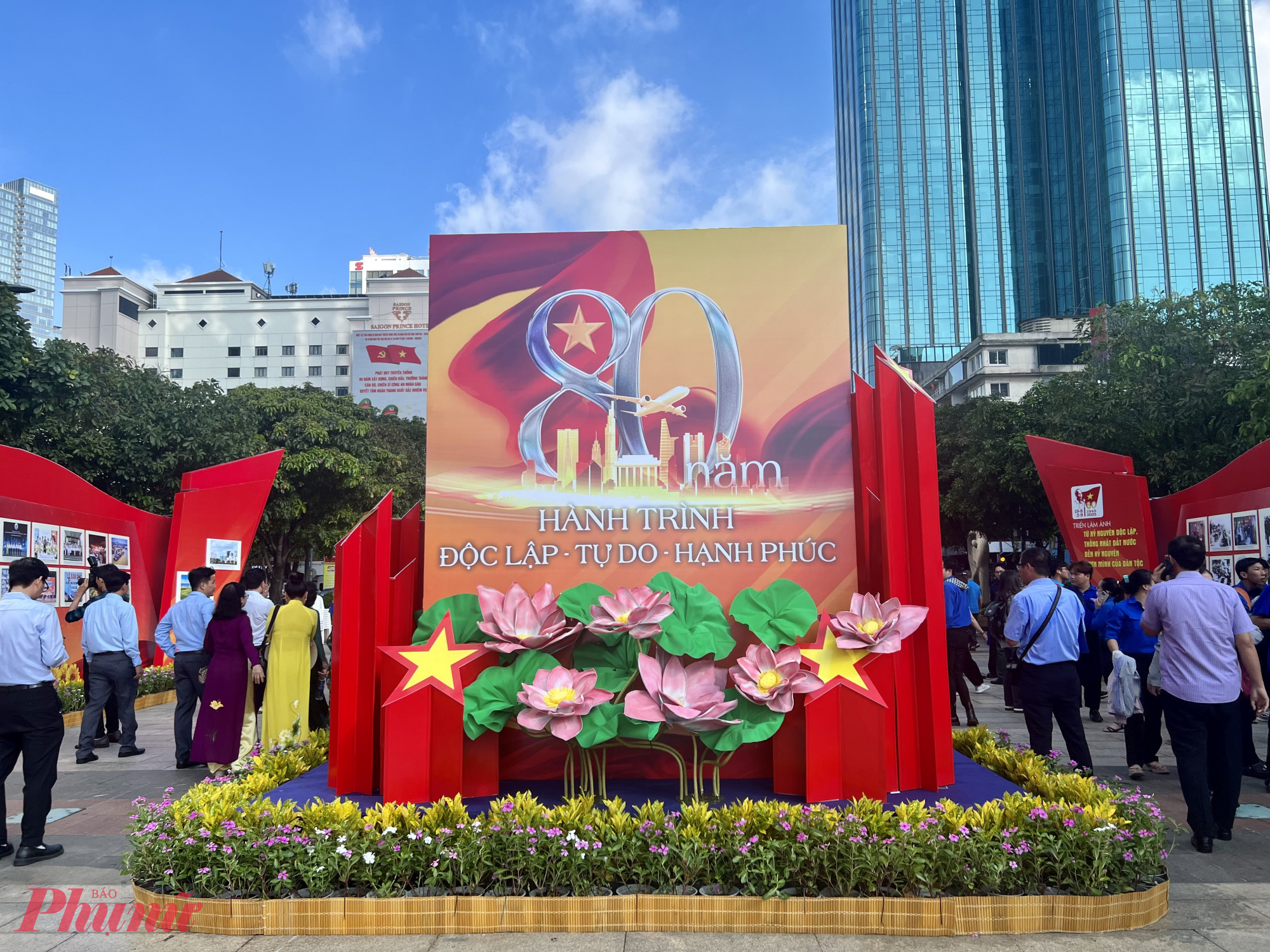 Không gian tại triển lãm Từ kỷ nguyên độc lập, thống nhất đất nước đến kỷ nguyên vươn mình của dân tộc