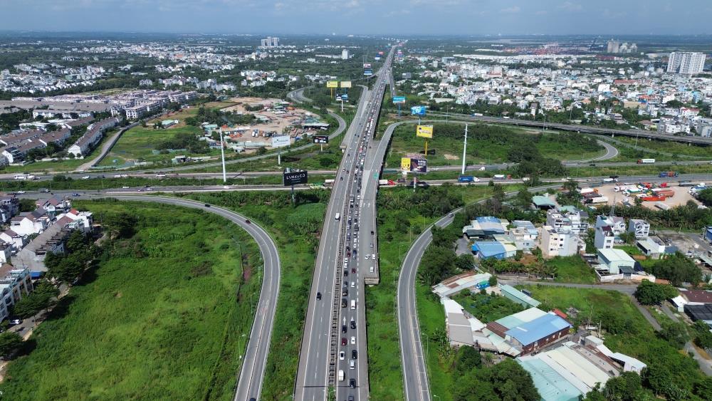 Hiện trạng cao tốc TPHCM - Long Thành đang quá tải. Ảnh: Anh Tú
