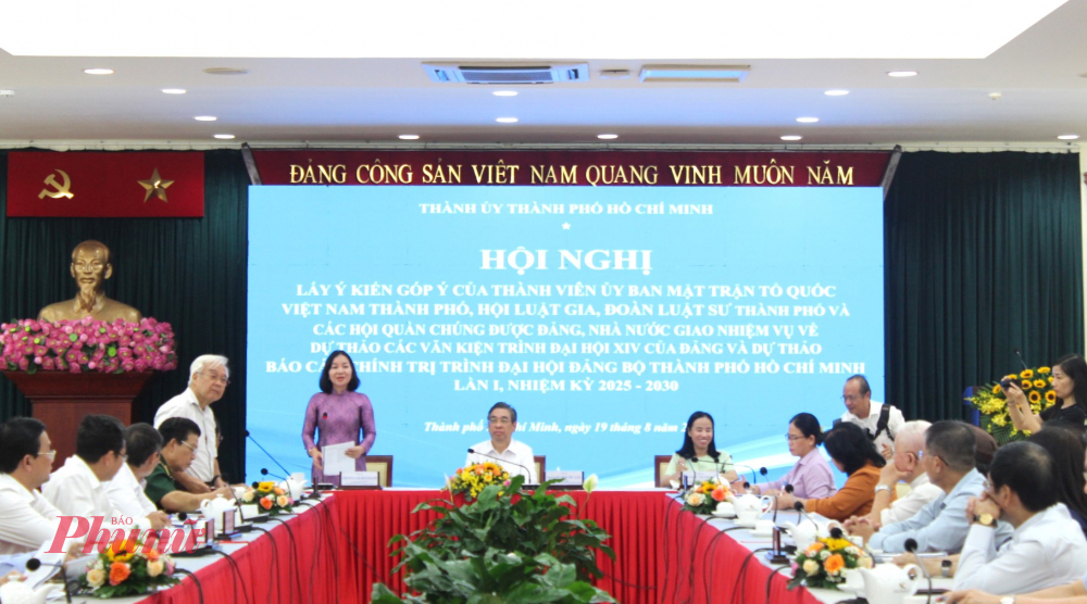 Hội nghị dành cho thành viên UBMTTQ Việt Nam TPHCM, ban chủ nhiệm Đoàn Luật sư, ban thường vụ Hội Luật gia TPHCM, các cá nhân tiêu biểu và đại diện các hội quần chúng do Đảng, Nhà nước giao nhiệm vụ.