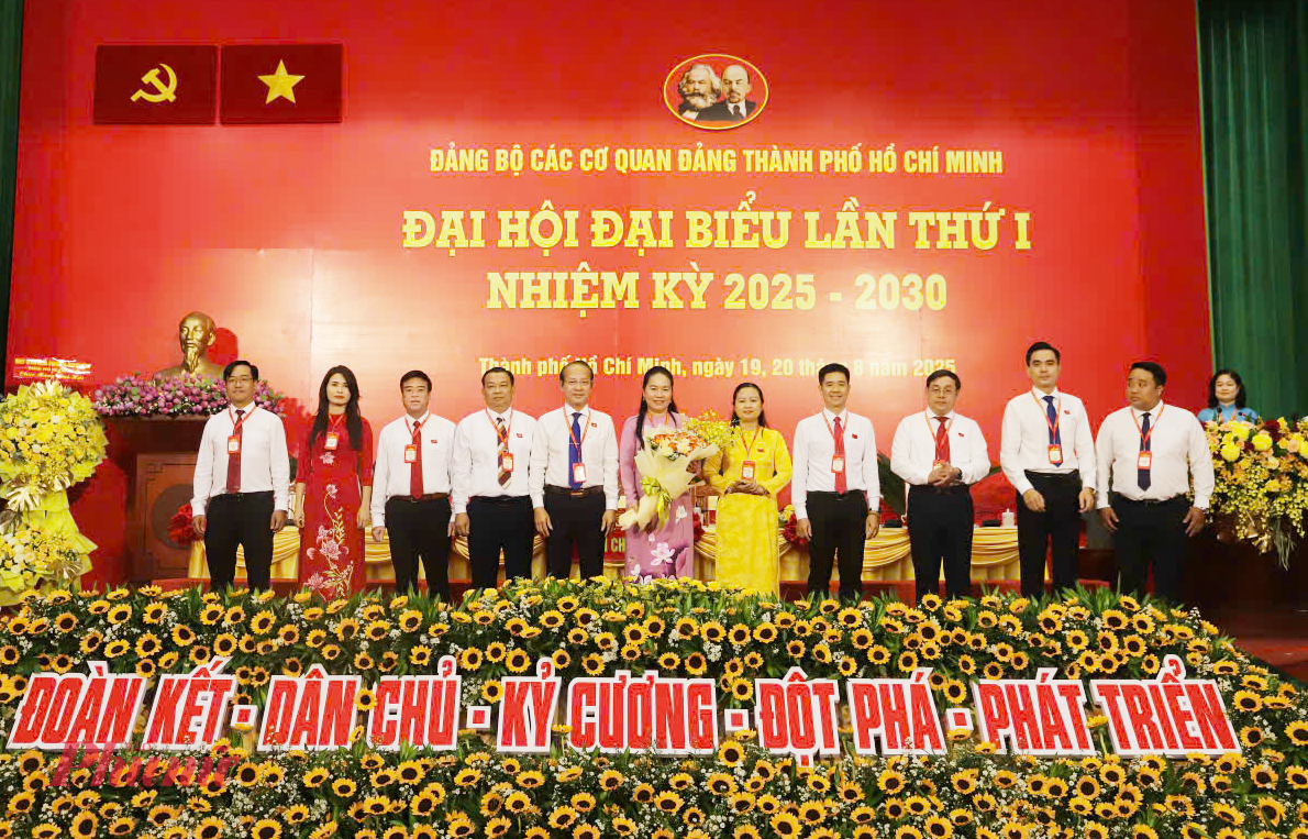 Ủy ban Kiểm tra Đảng ủy các cơ quan Đảng Thành phố nhiệm kỳ 2025 – 2030 ra mắt Đại hội