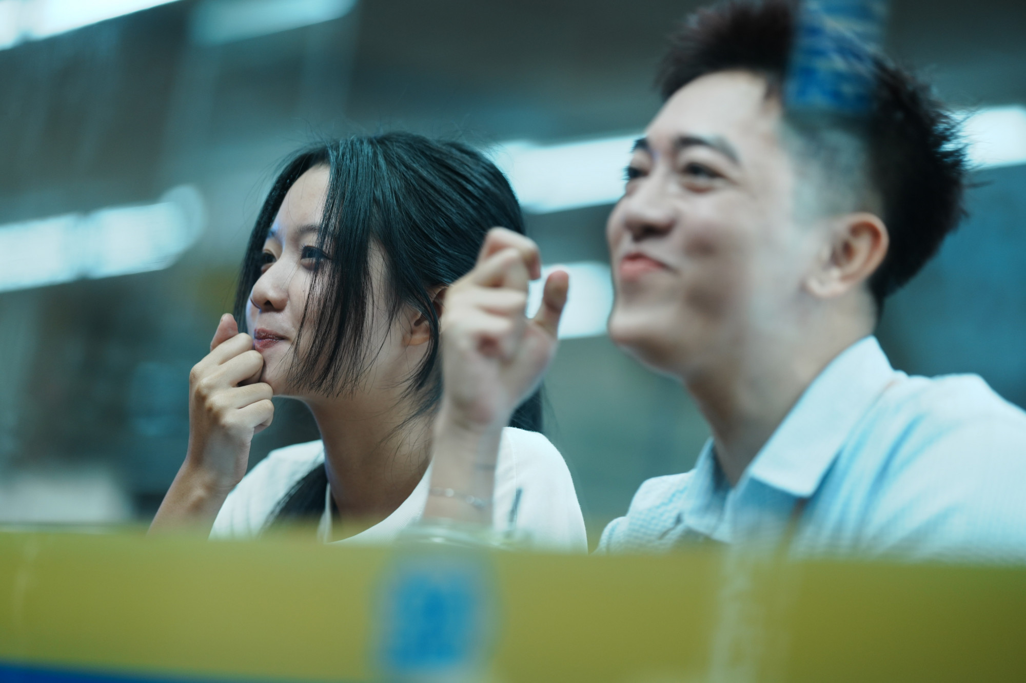 Lâm Thanh Mỹ (trái) lộ diện là cục vàng của ngoại (Ảnh ĐPCC)