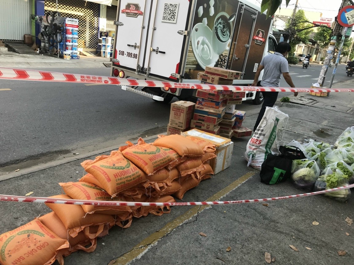 Cà phê Đông Phương hỗ trợ địa phương trong thời đại dịch