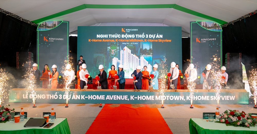 Lãnh đạo Bộ Xây dựng, lãnh đạo tỉnh Đồng Nai cùng Ban lãnh đạo Kim Oanh Group và Kim Oanh Land thực hiện nghi thức động thổ 3 dự án K-Home Avenue, K-Home Midtown, K-Home Skyview - Ảnh: Kim Oanh Group