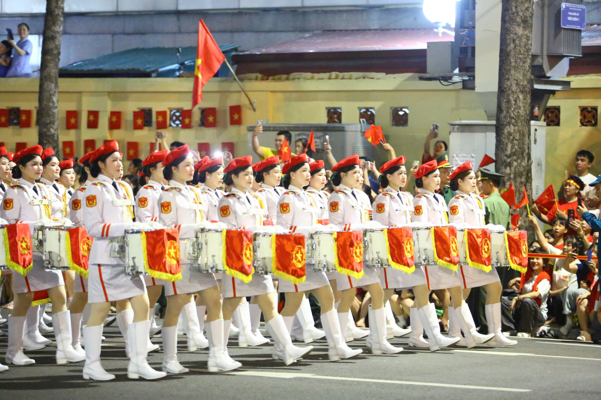 Khối nữ quân nhạc