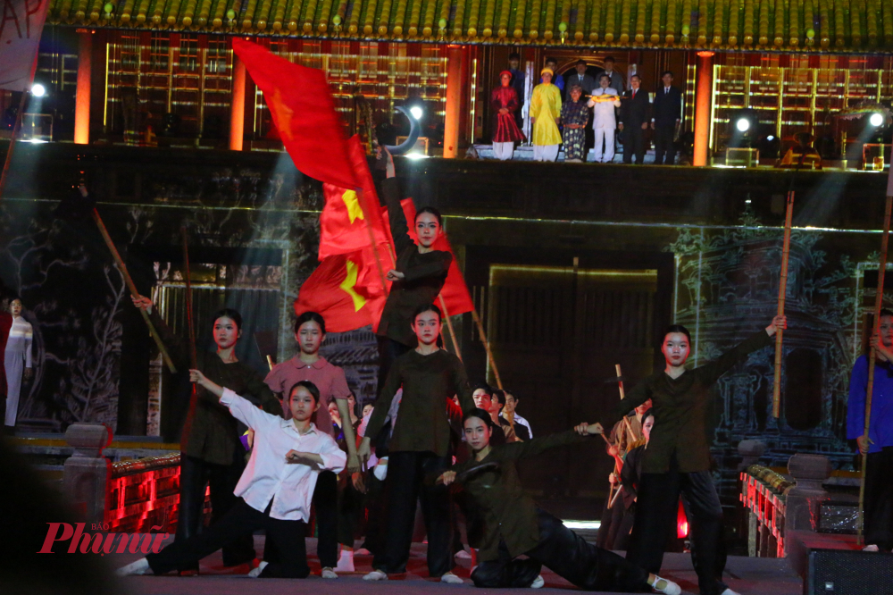 Tái hiện hoạt cảnh hào hùng của Tổng khởi nghĩa Mùa thu năm 1945