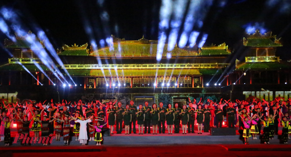 Thông điệp xuyên suốt chính là lời dạy của Chủ tịch Hồ Chí Minh: “Thời cơ phải do con người tạo ra”. 