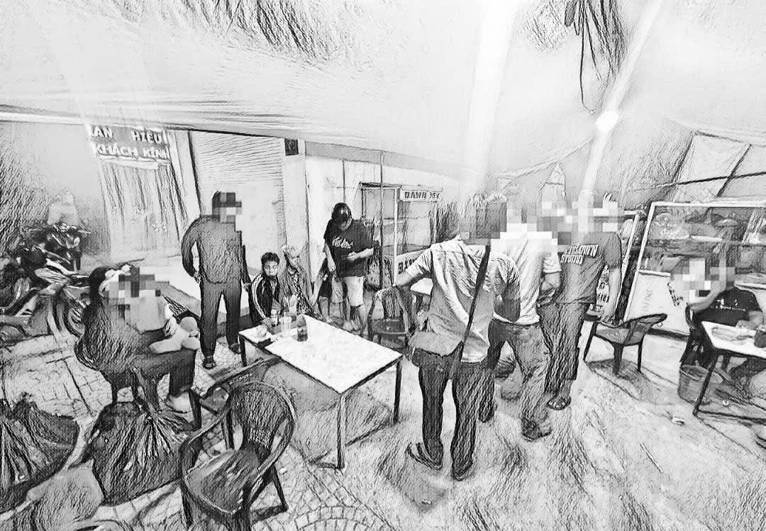 Thời điểm cảnh sát ập vào bắt giữ các đối tượng ở quán mì Trúc, giải cứu bé gái
