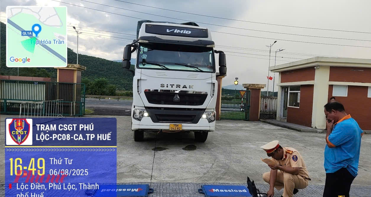 Trạm CSGT Phú Lộc (TP Huế) kiểm tra và lập biên bản các phương tiện vận tải vi phạm quy định về tải trọng, kích thước  