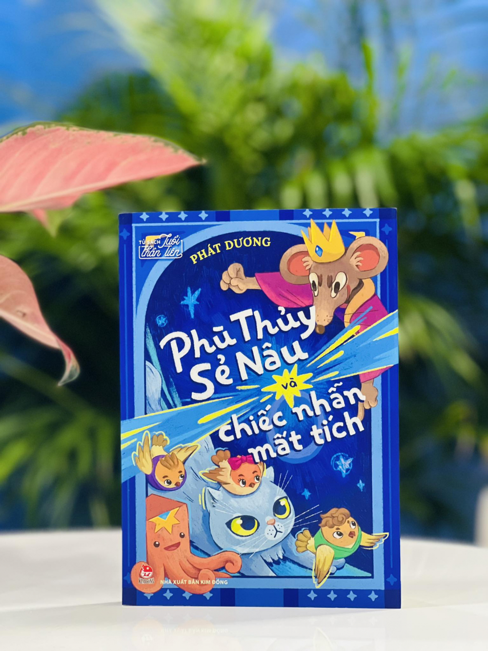 Tác phẩm mới nhất vừa được ra mắt  của nhà văn trẻ Phát Dương - ẢNH: LỤC DIỆP